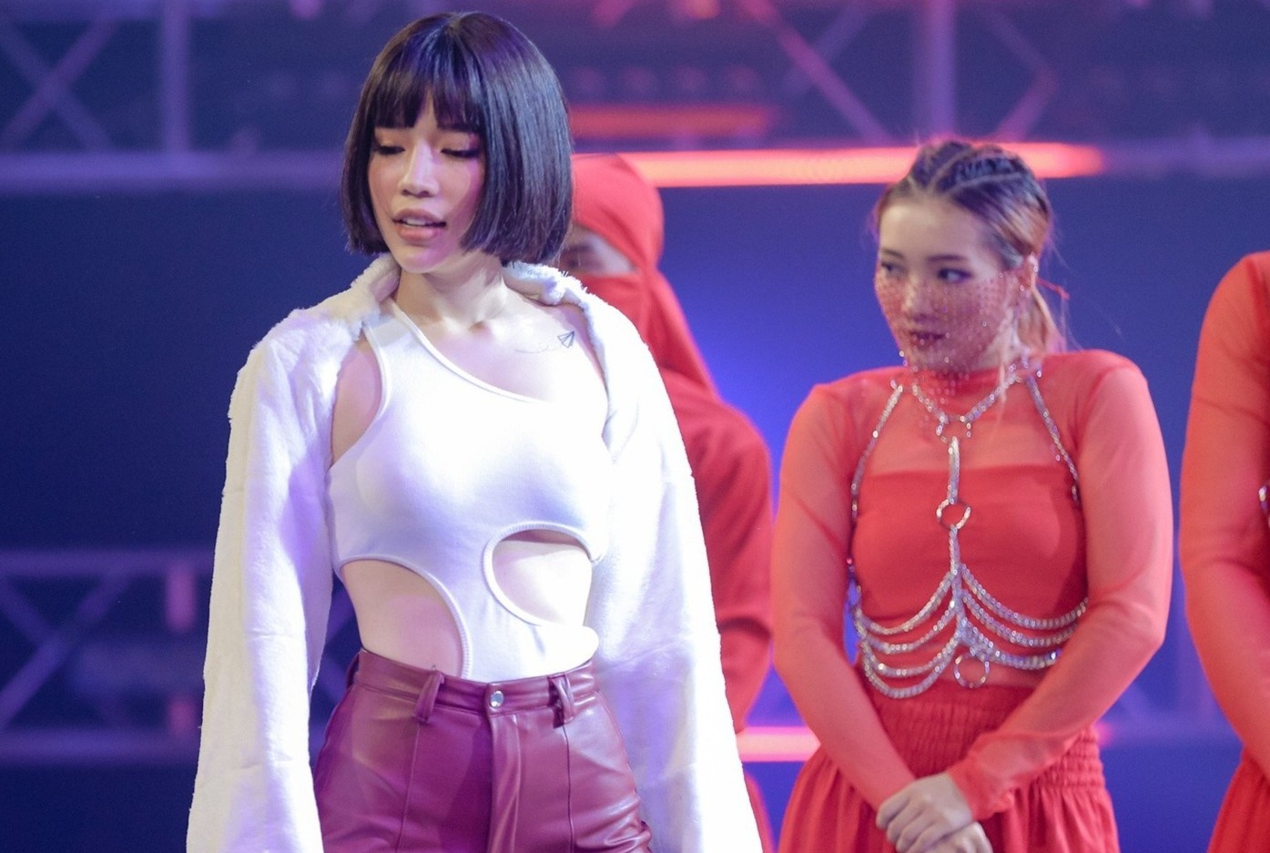 Tlinh, LyLy rut khoi chuong trinh San dau vu dao hinh anh