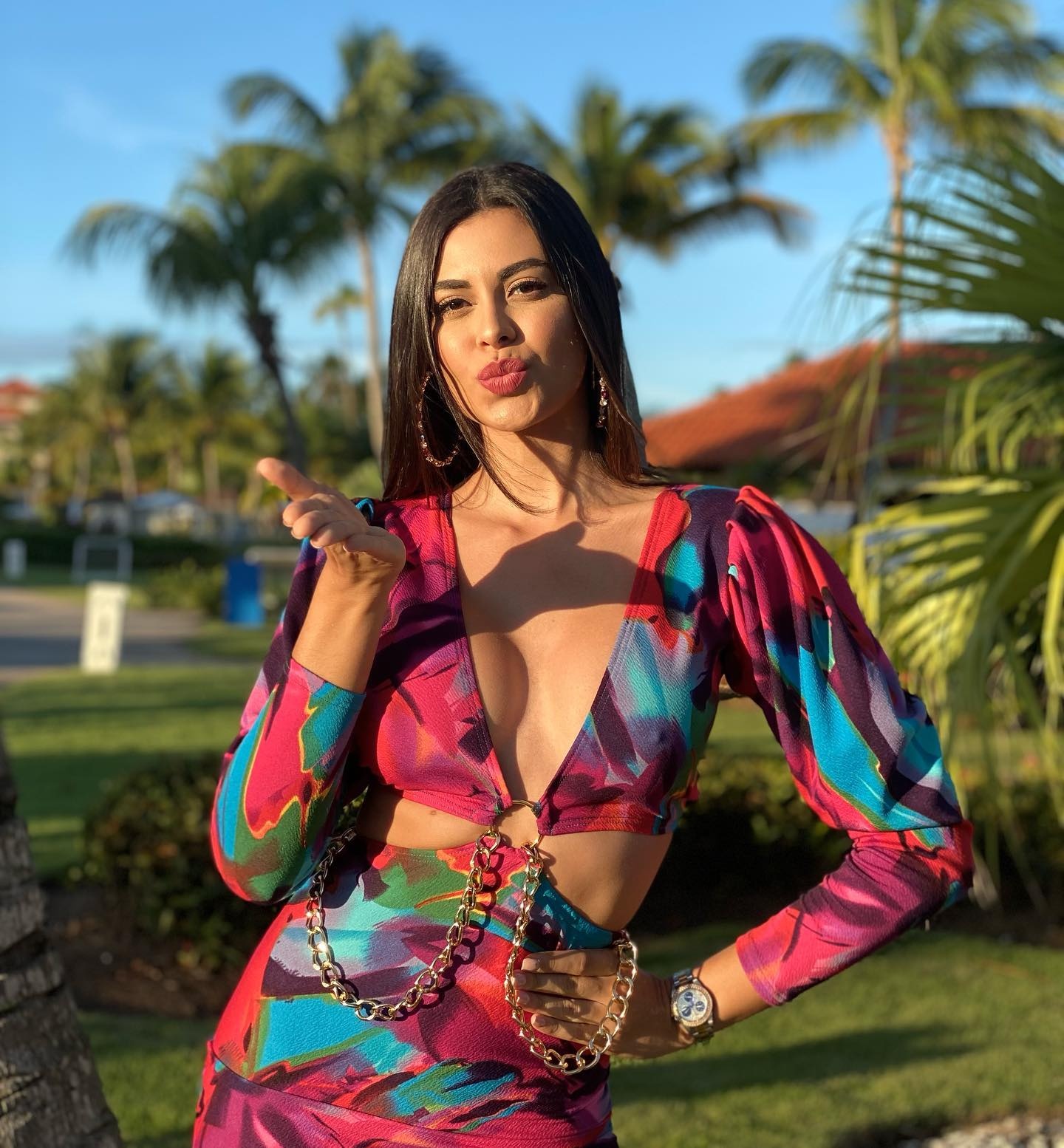 Hoa hau The gioi 2021 Do Thi Ha anh 10