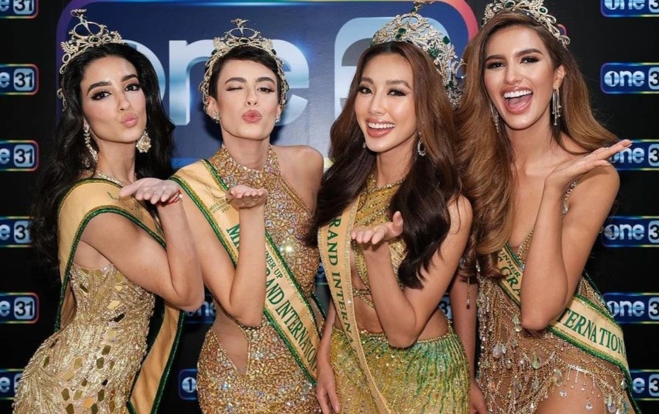 A hau Hoa binh khong dong hanh cung Thuy Tien tai Thai Lan hinh anh