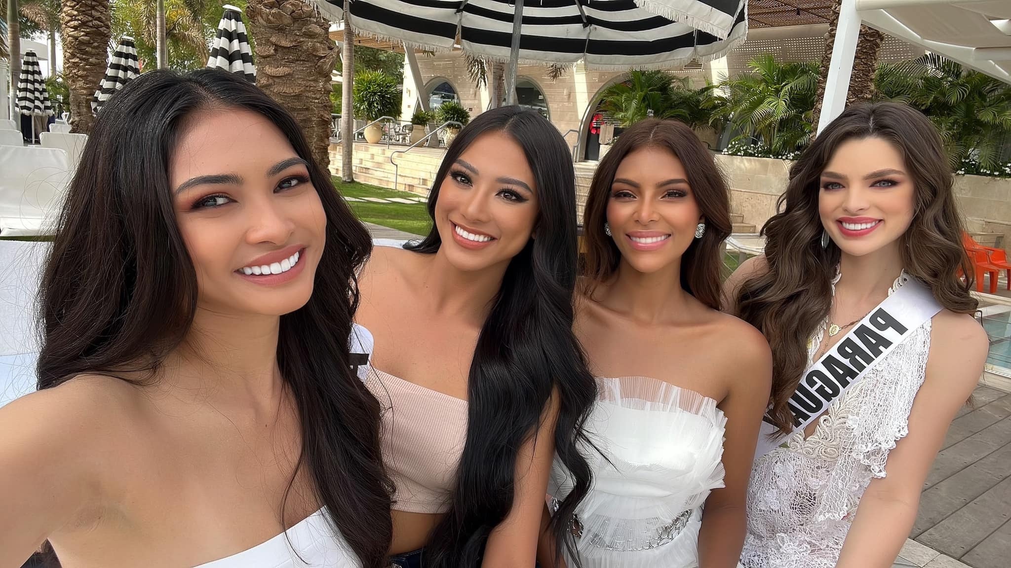 Kim Duyen Hoa hau Hoan vu Miss Universe anh 1