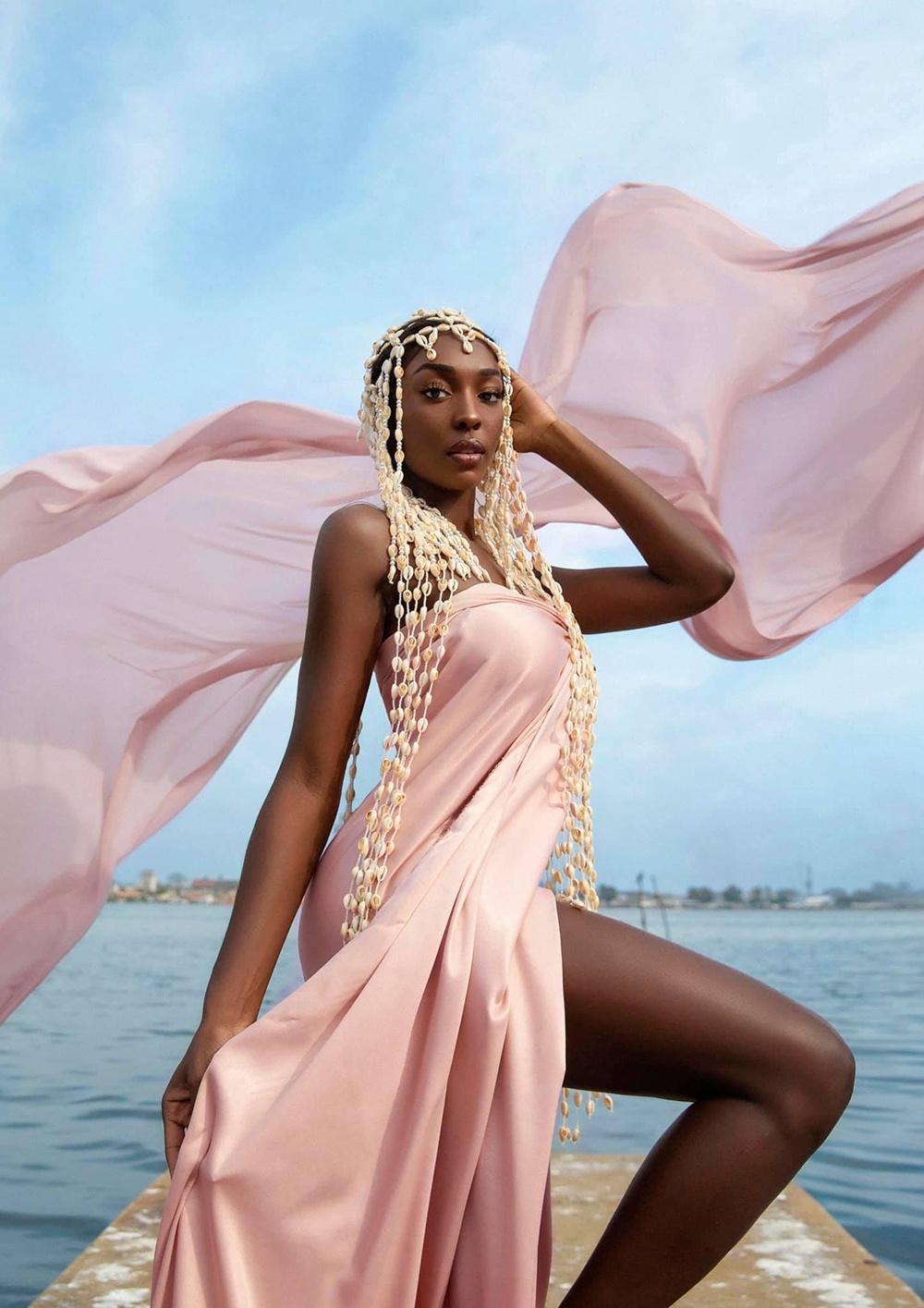 Chung ket Hoa hau The gioi Do Thi Ha anh 1