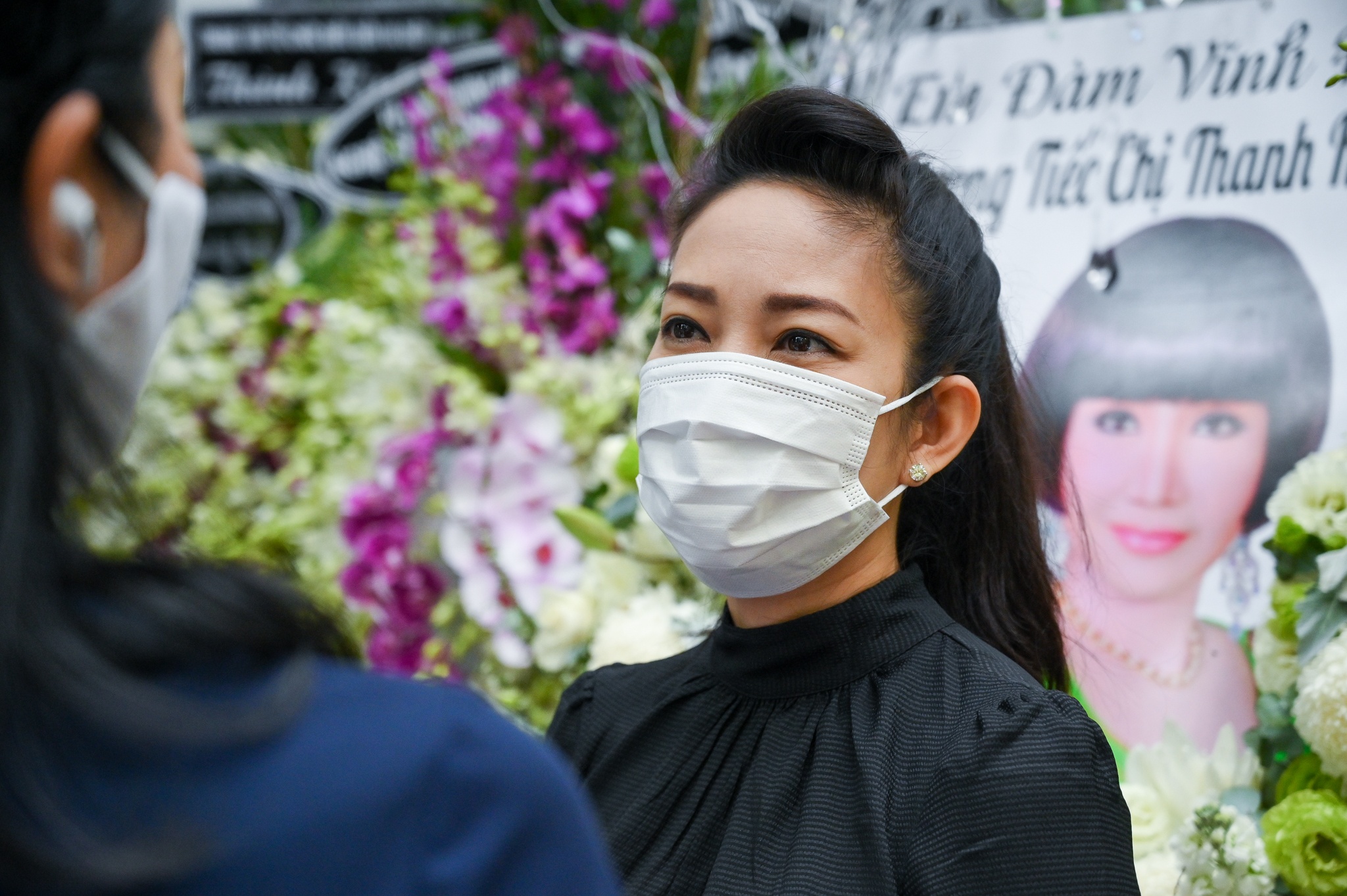 Nghe si Thanh Kim Hue tang le anh 2