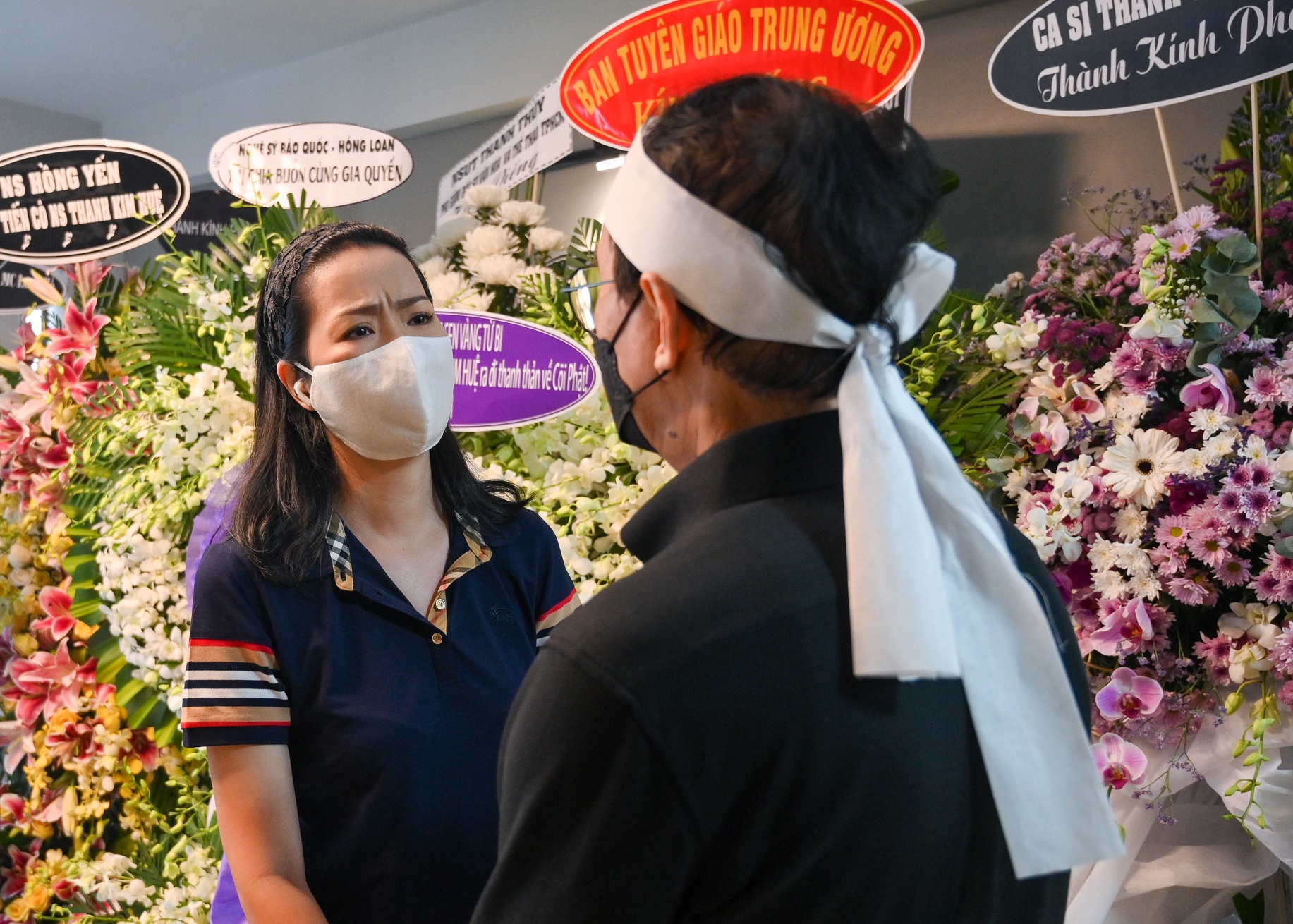 Nghe si Thanh Kim Hue tang le anh 5