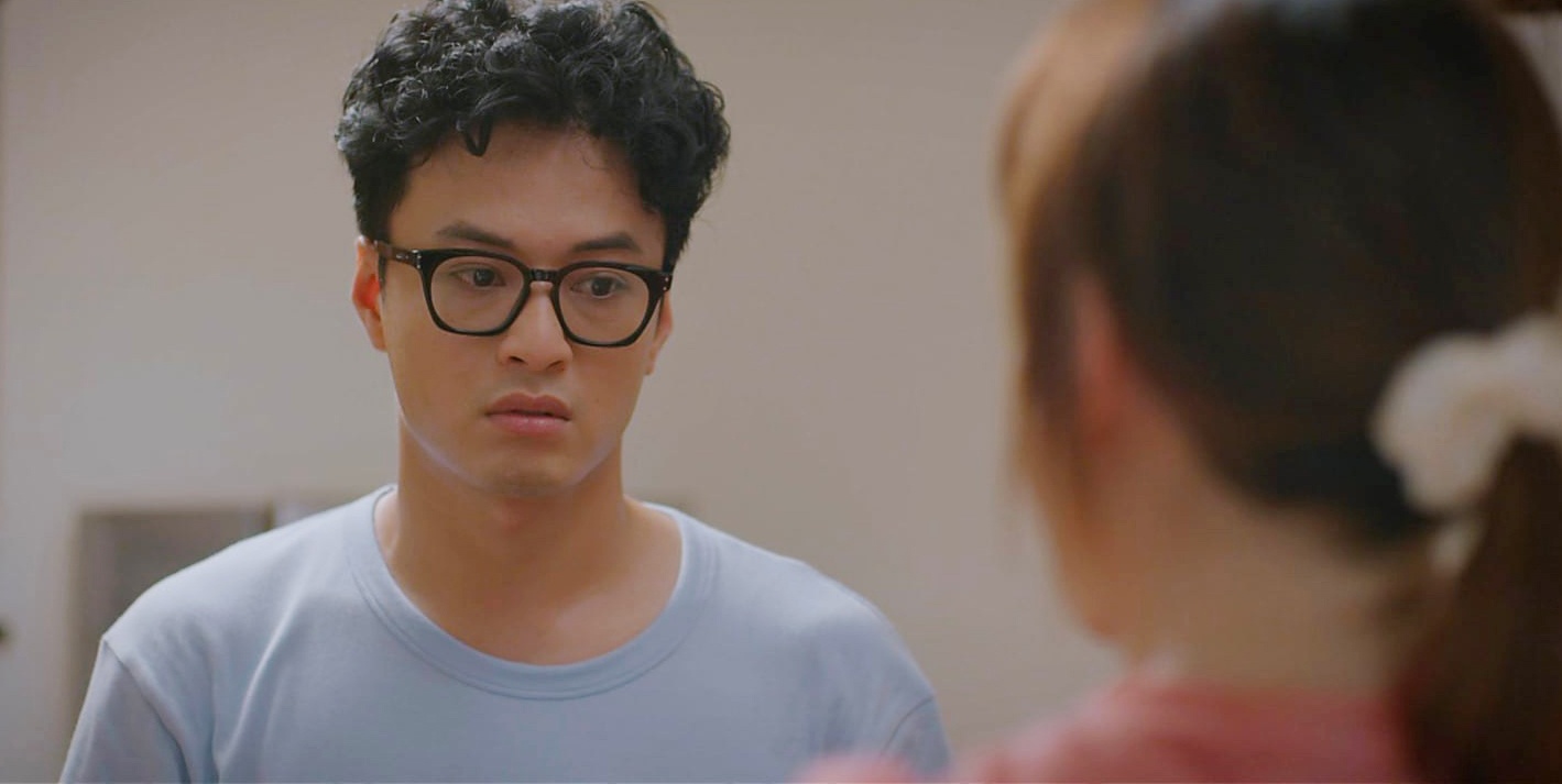 Hong Dang pha vo hinh tuong lich lam tren man anh hinh anh