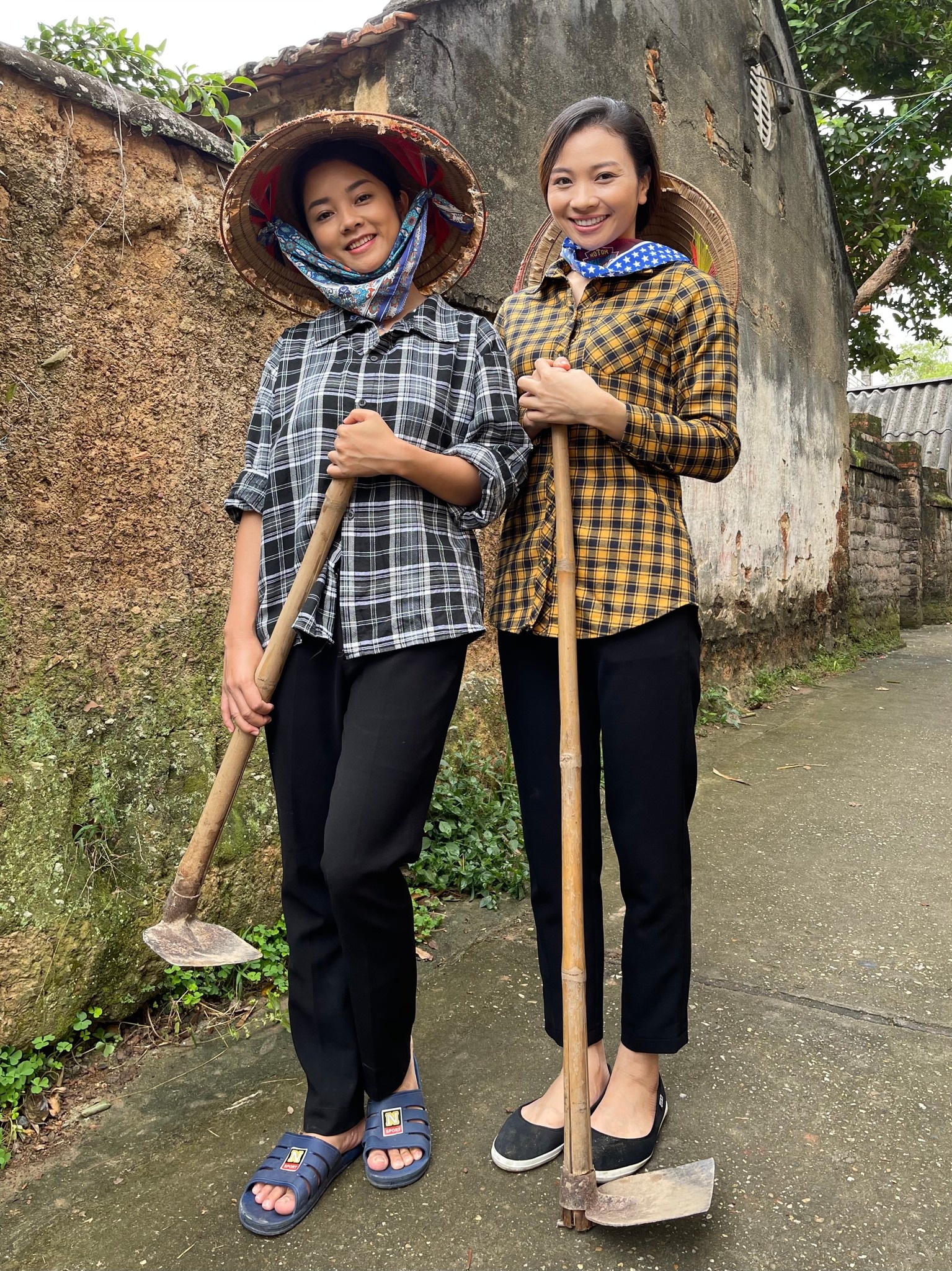 Phim Phố trong làng mùa dịch ảnh 1 Phim Pho trong lang mua dich anh 1