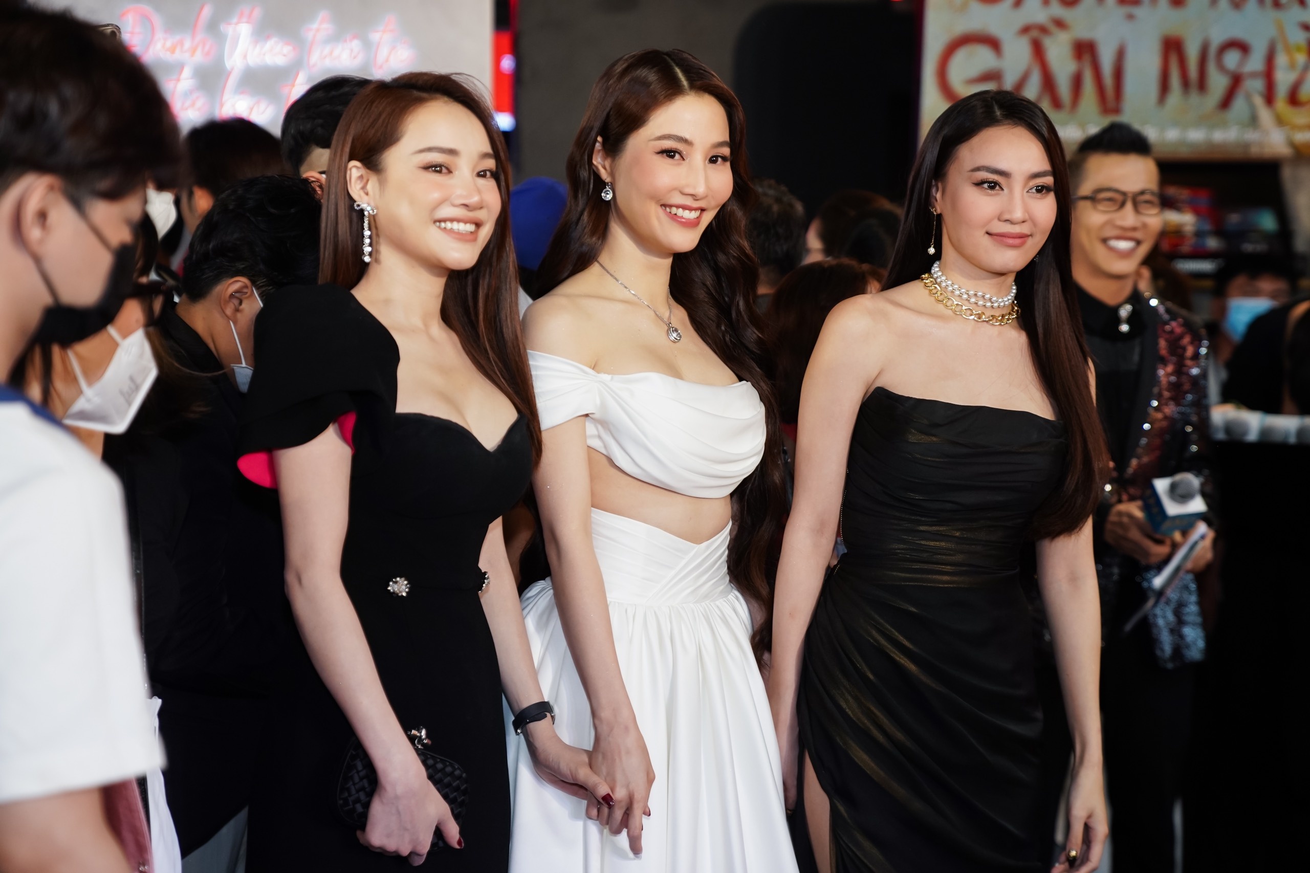 phim 1990 Nha Phuong Lan Ngoc anh 1