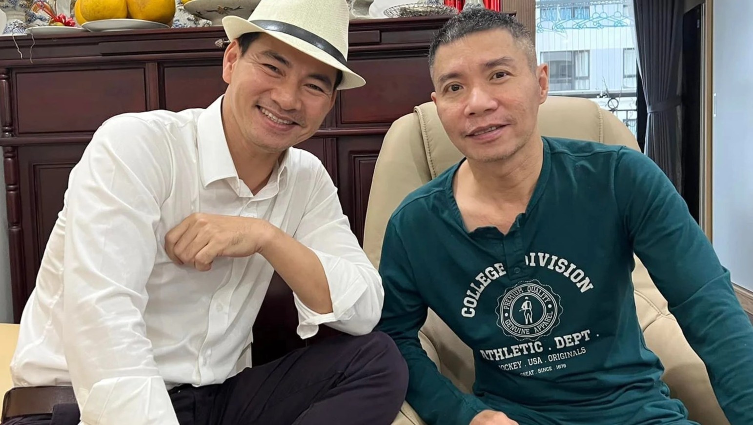 Xuan Bac tham Cong Ly dip cuoi nam hinh anh