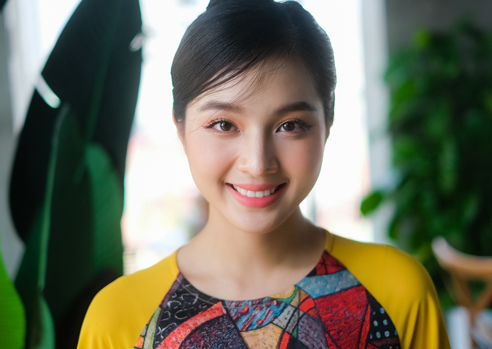 Bich Ngoc: ‘Vao TP.HCM, toi phai casting 4 lan moi duoc nhan vai’ hinh anh