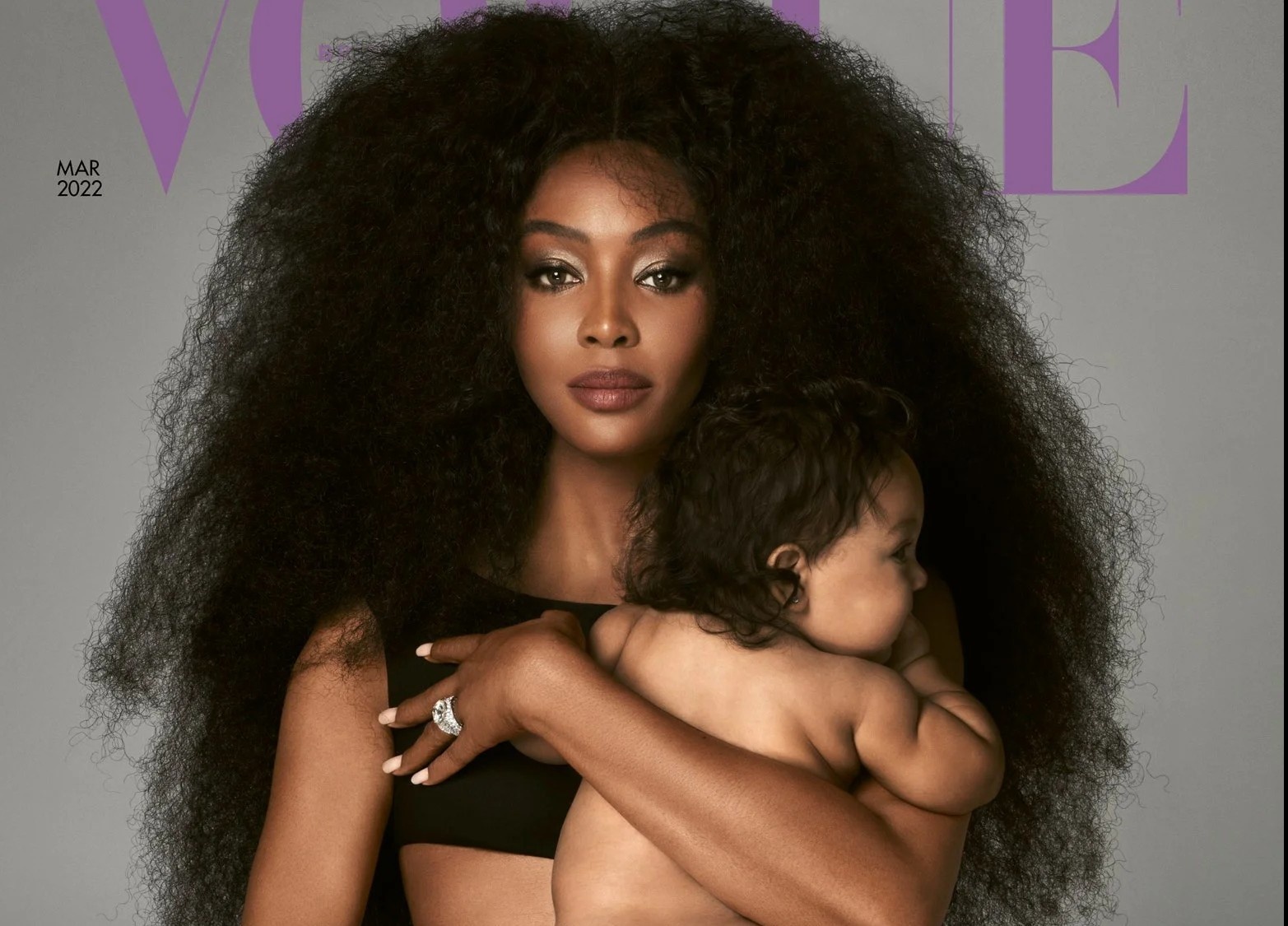 Sieu mau Naomi Campbell noi ve chuyen sinh con o tuoi 51 hinh anh