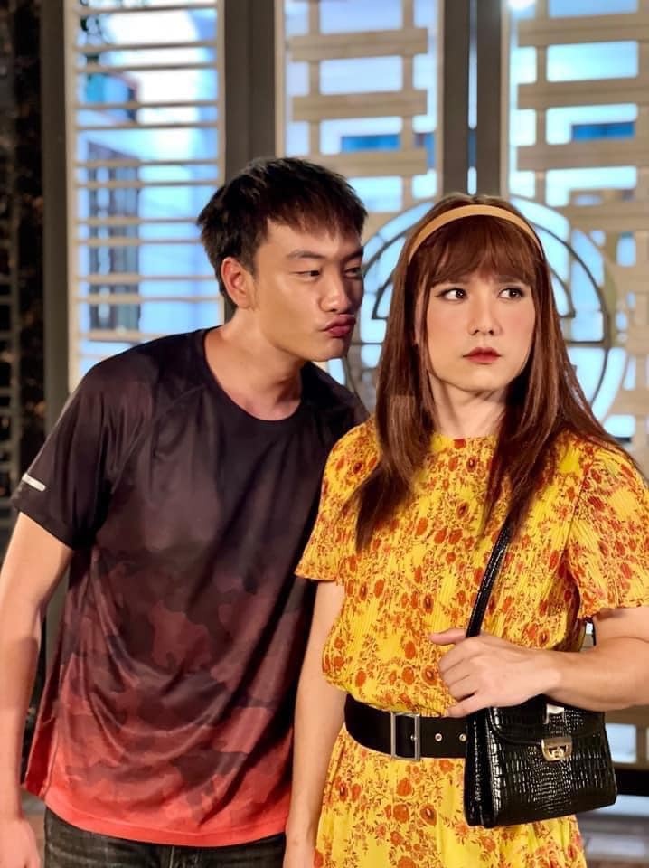 vai phu phim gio vang anh 1