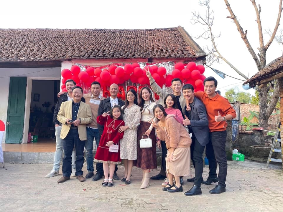 Pho trong lang tap cuoi anh 1