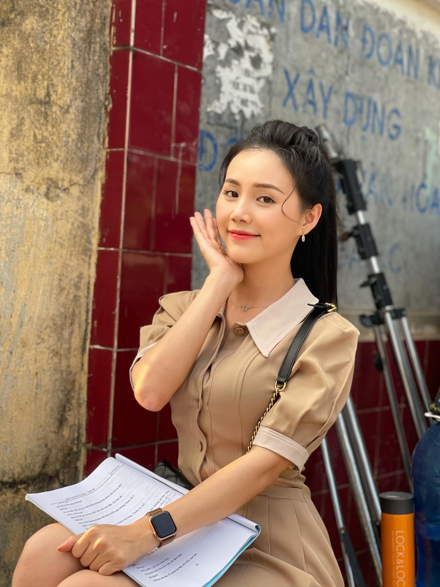 Minh Thu Pho trong lang anh 2