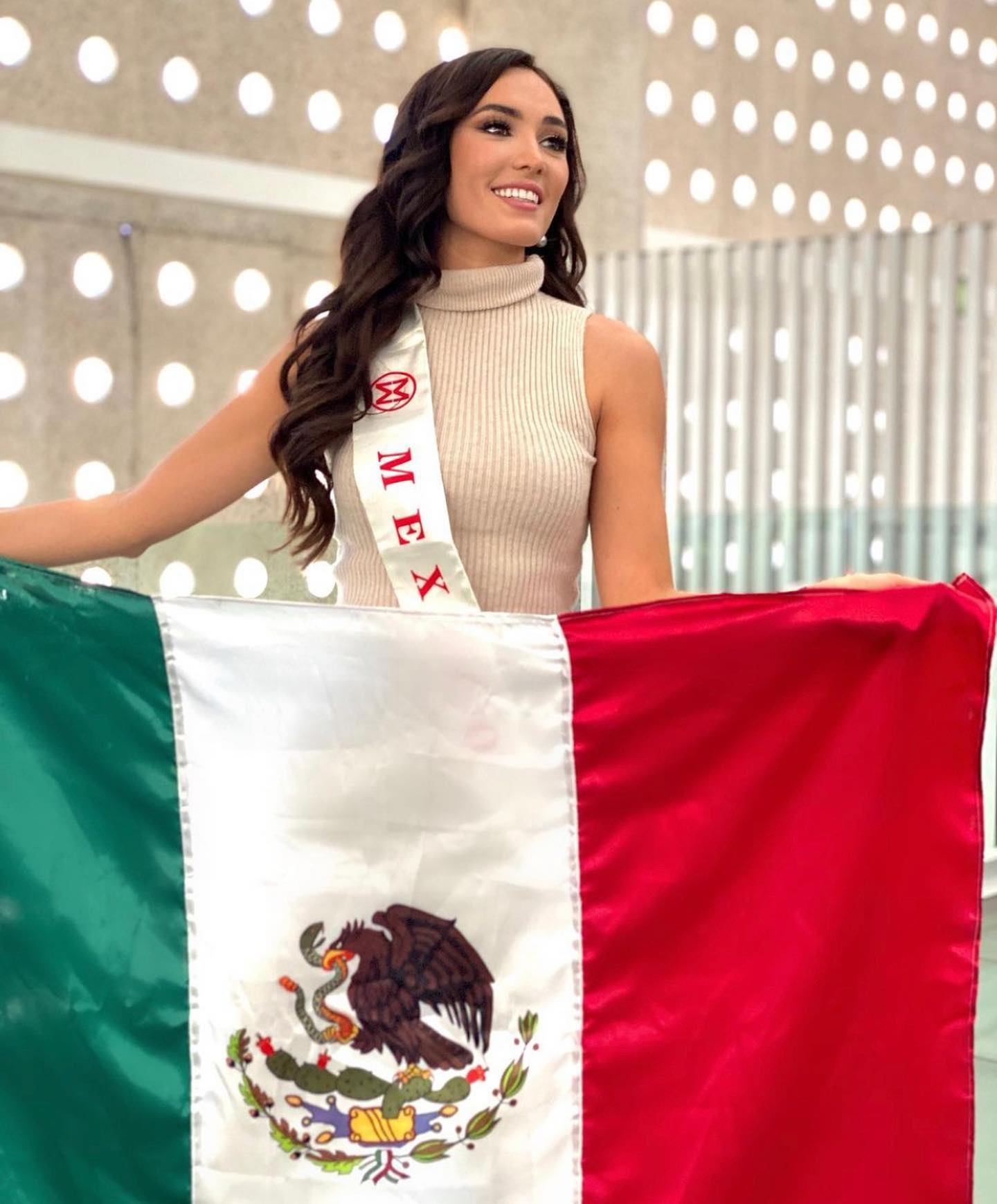 Chung ket Hoa hau The gioi anh 6