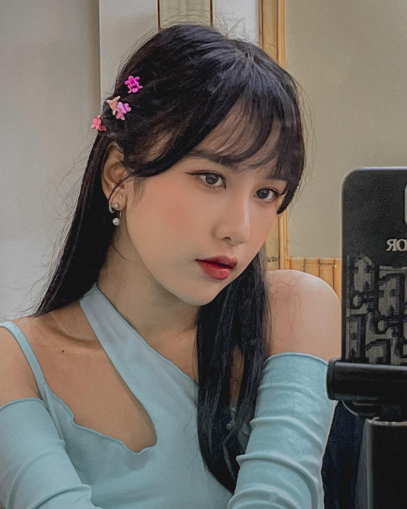 guong mat moi phim anh anh 24