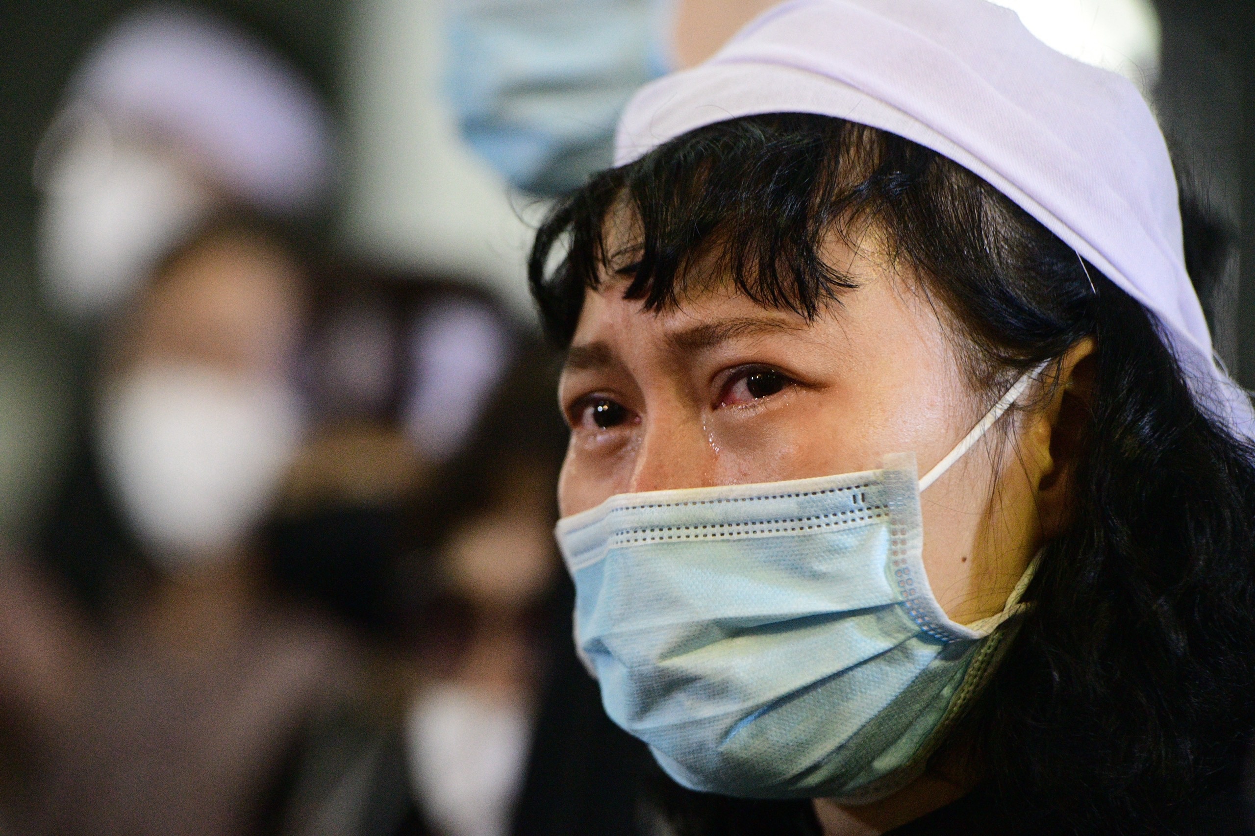 Nghe si khoc khi tien biet nhac si Ngoc Chau hinh anh