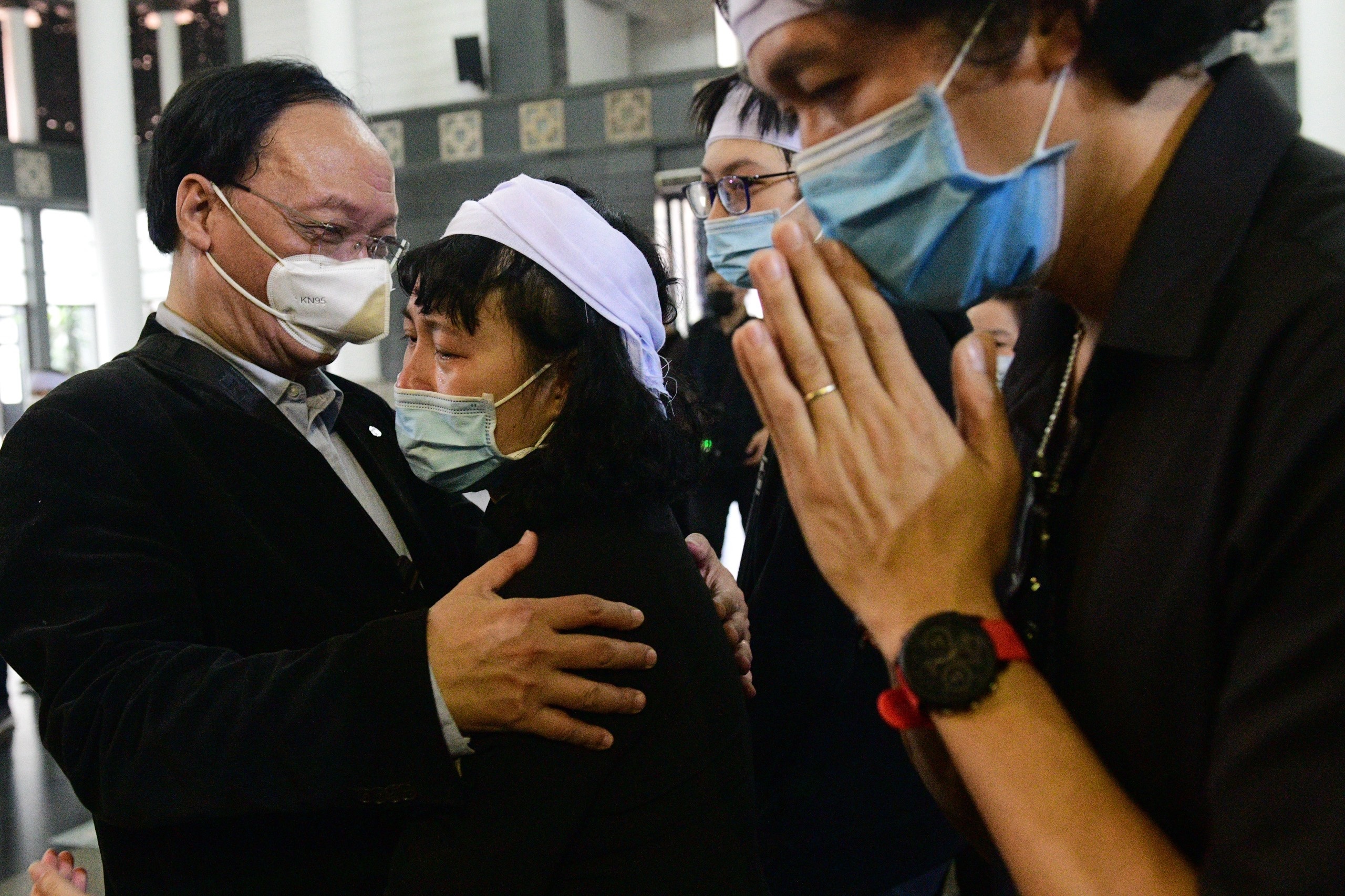 Nhac si Ngoc Chau tang le anh 2