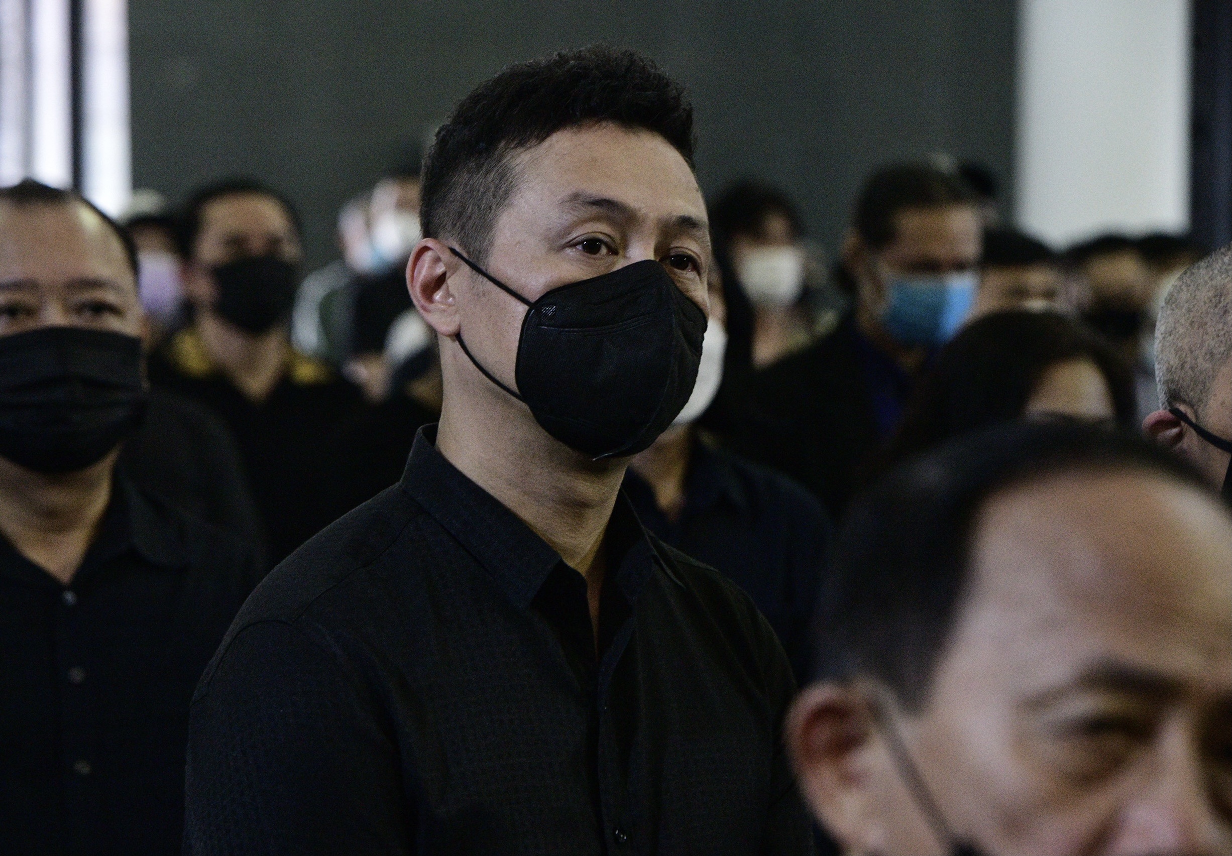 Dong nghiep van chua tin nhac si Ngoc Chau qua doi hinh anh