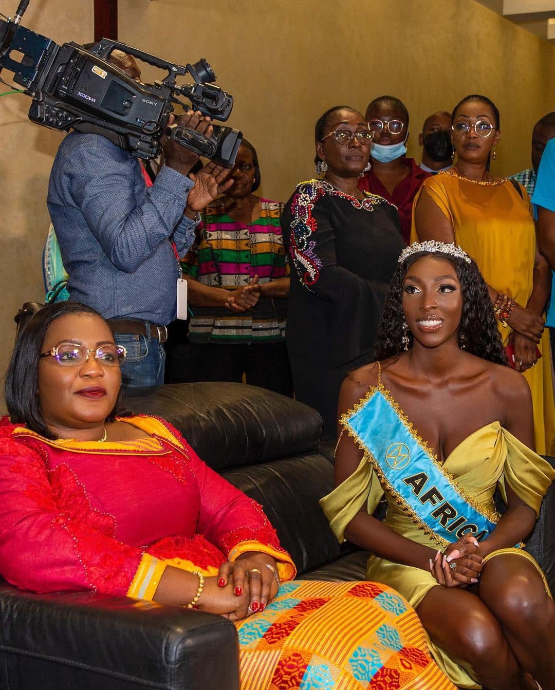 Á hậu Miss World Olivia Yace ảnh 5 A hau Miss World Olivia Yace anh 5