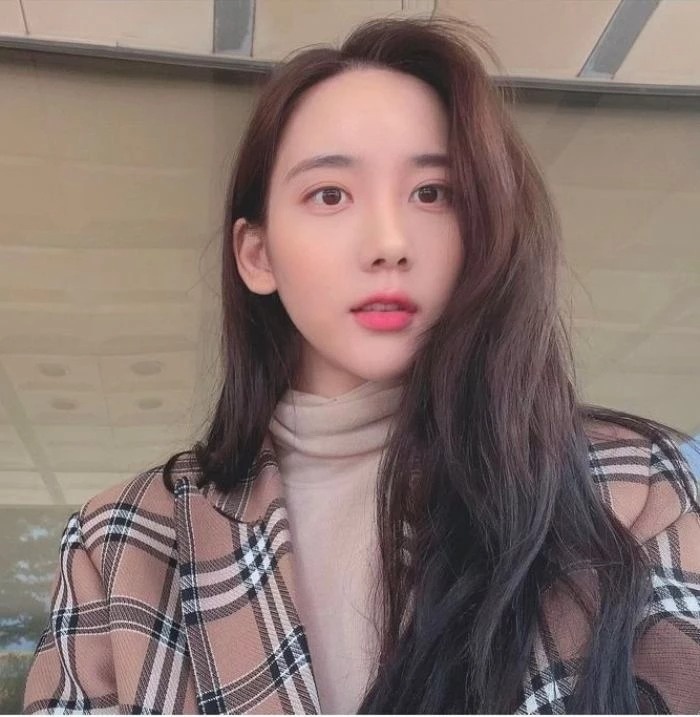 Han Seo Hee hau toa anh 1