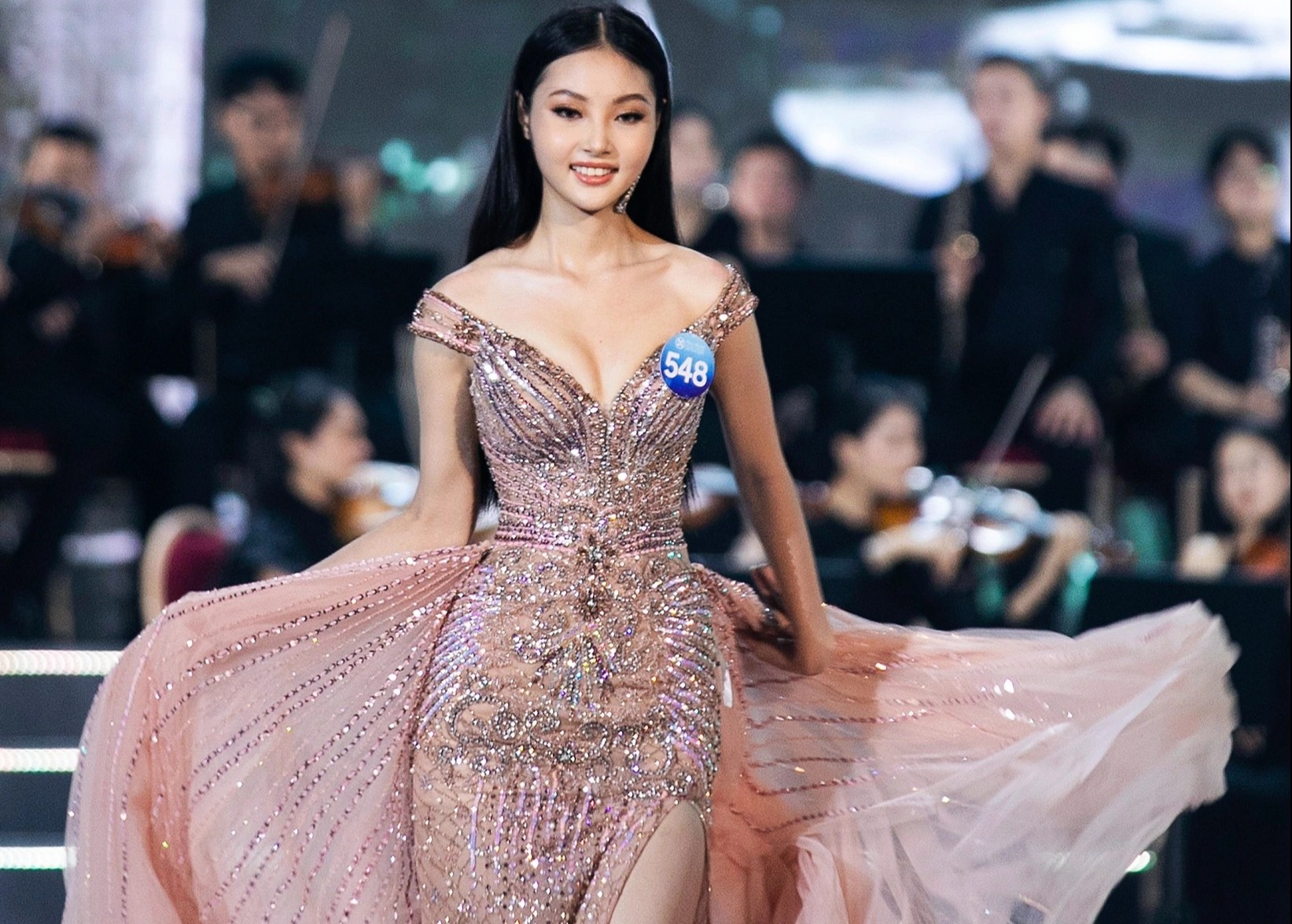 Dan thi sinh vao chung ket Hoa hau The gioi Viet Nam 2022 hinh anh