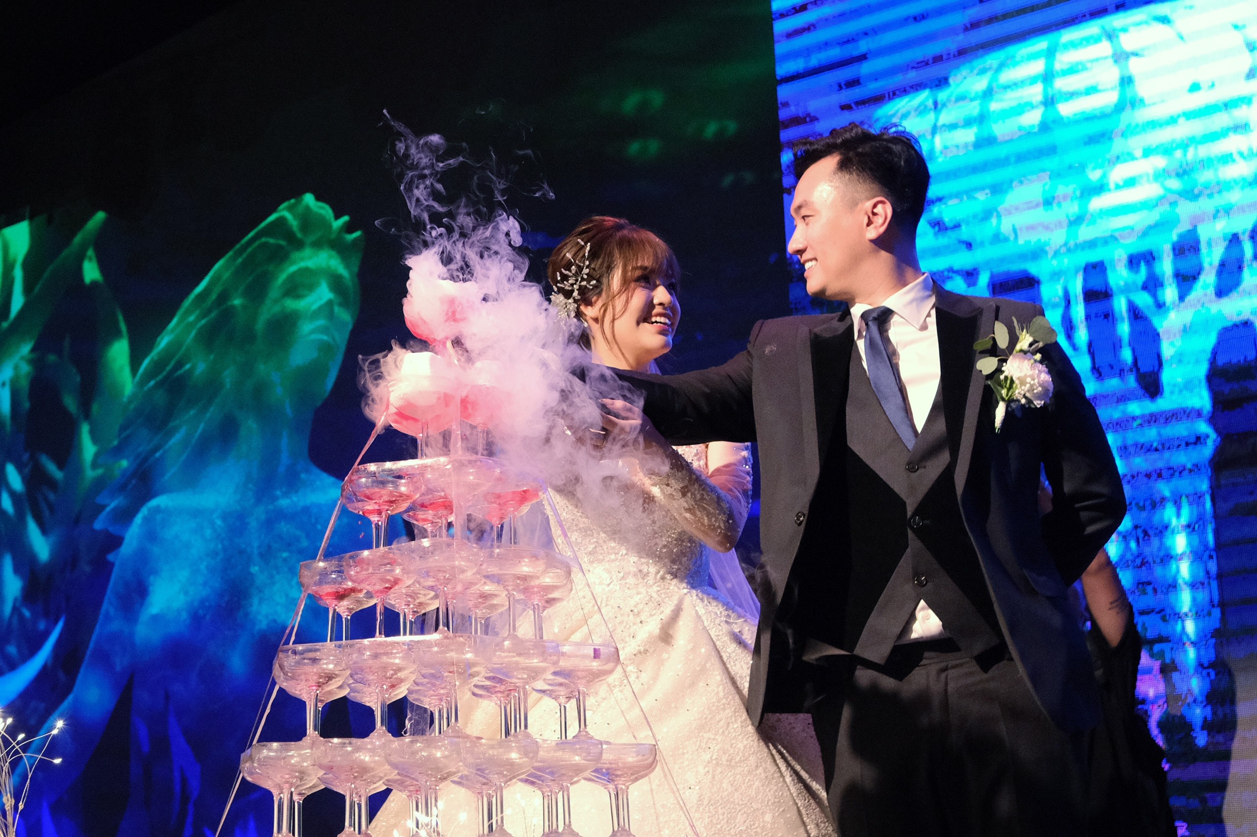 Dien vien Anh Tuan le cuoi anh 13