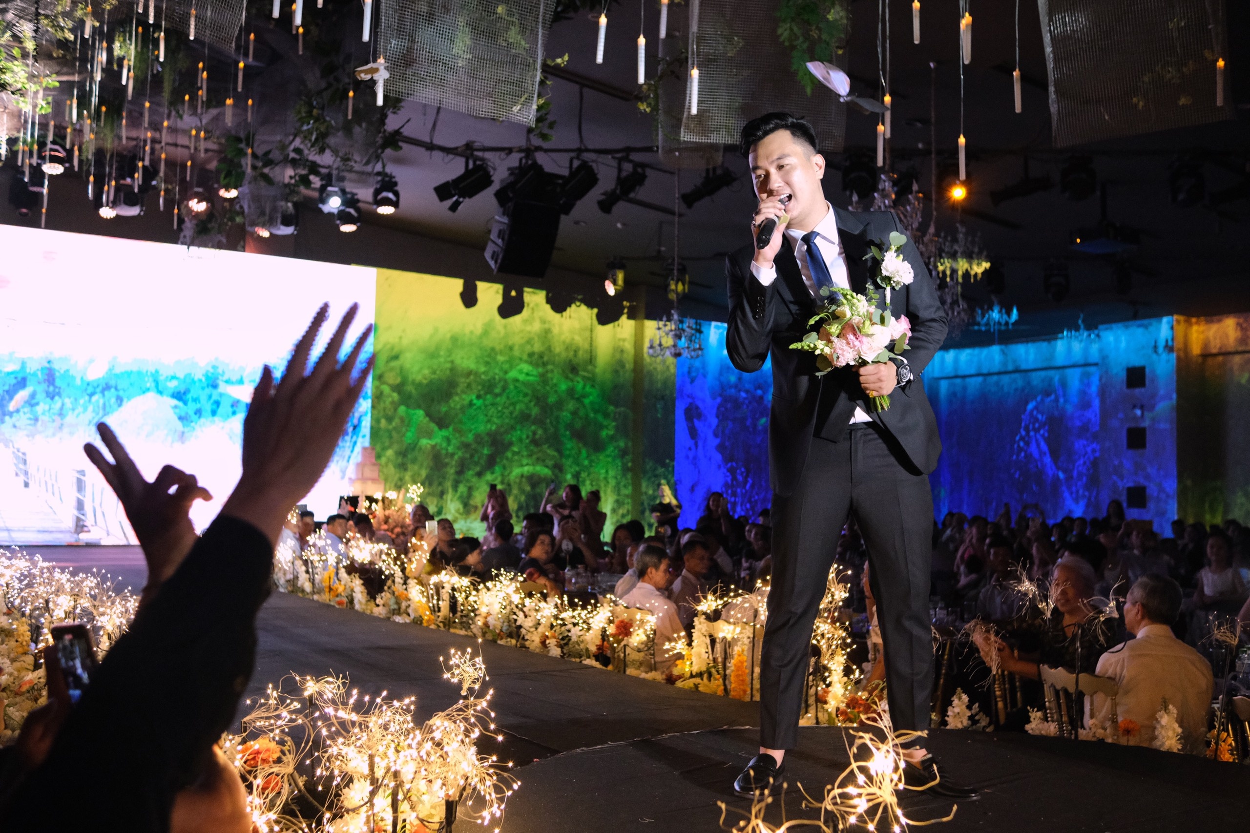 Dien vien Anh Tuan le cuoi anh 10