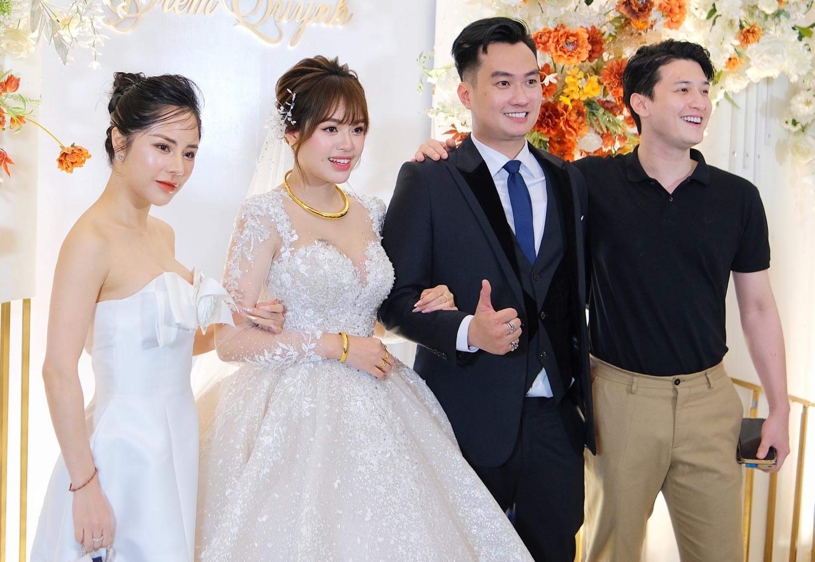 Huynh Anh, Tuan Hung va dan nghe si du le cuoi cua Anh Tuan hinh anh