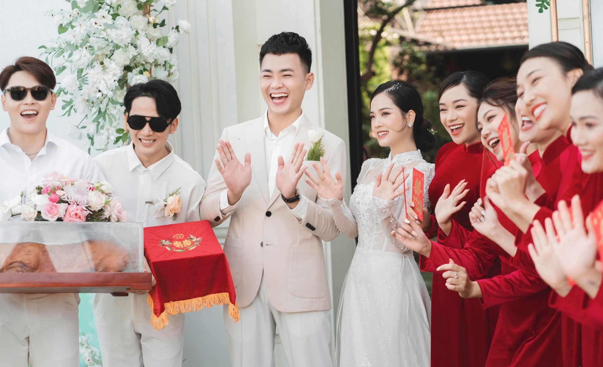 Anh Tu Huyen My cuoi anh 1