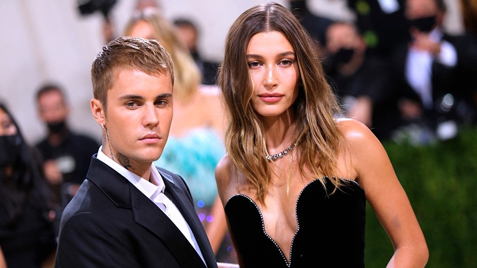 Nam bien dong cua vo chong Justin Bieber hinh anh