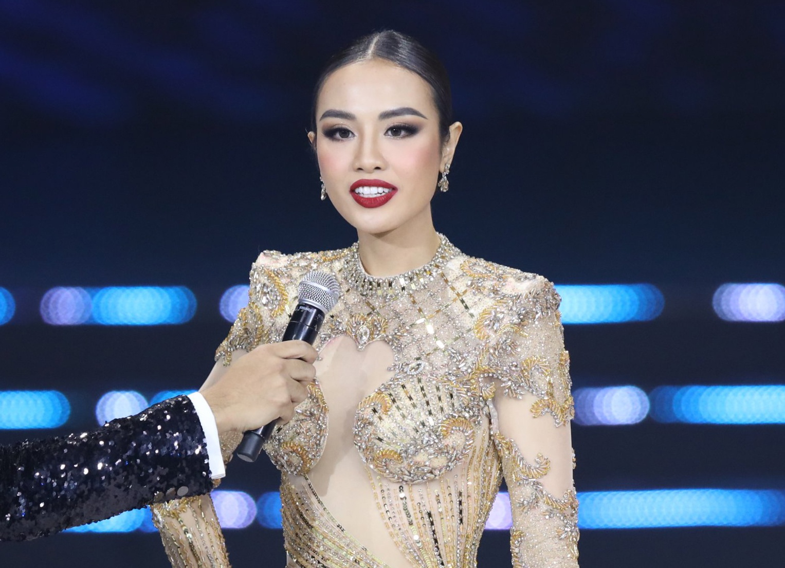 Man thi ung xu cua top 3 Hoa hau Hoan vu hinh anh