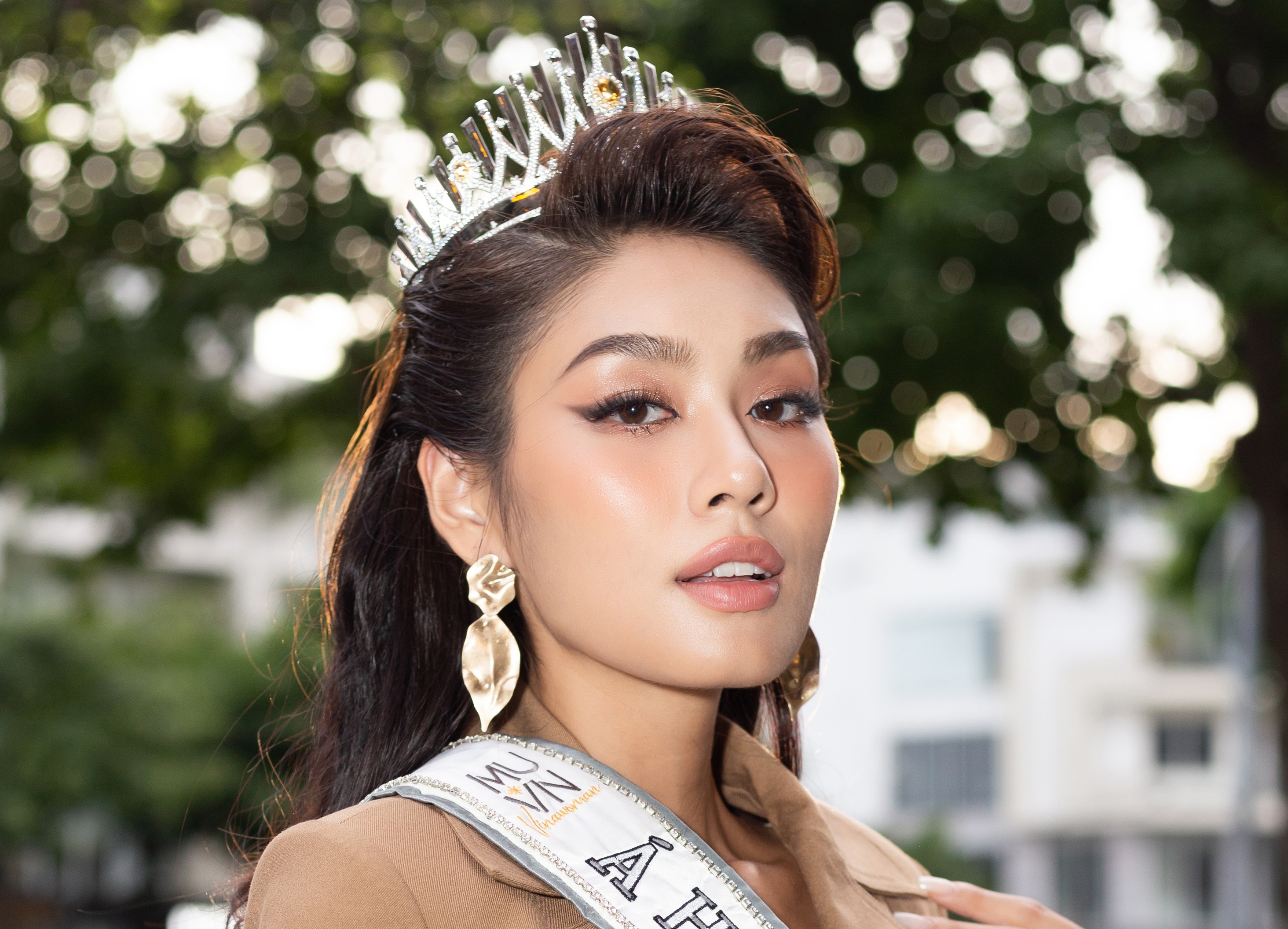 A hau Le Thao Nhi: 'Neu quay lai, toi van chup bo anh nude do' hinh anh