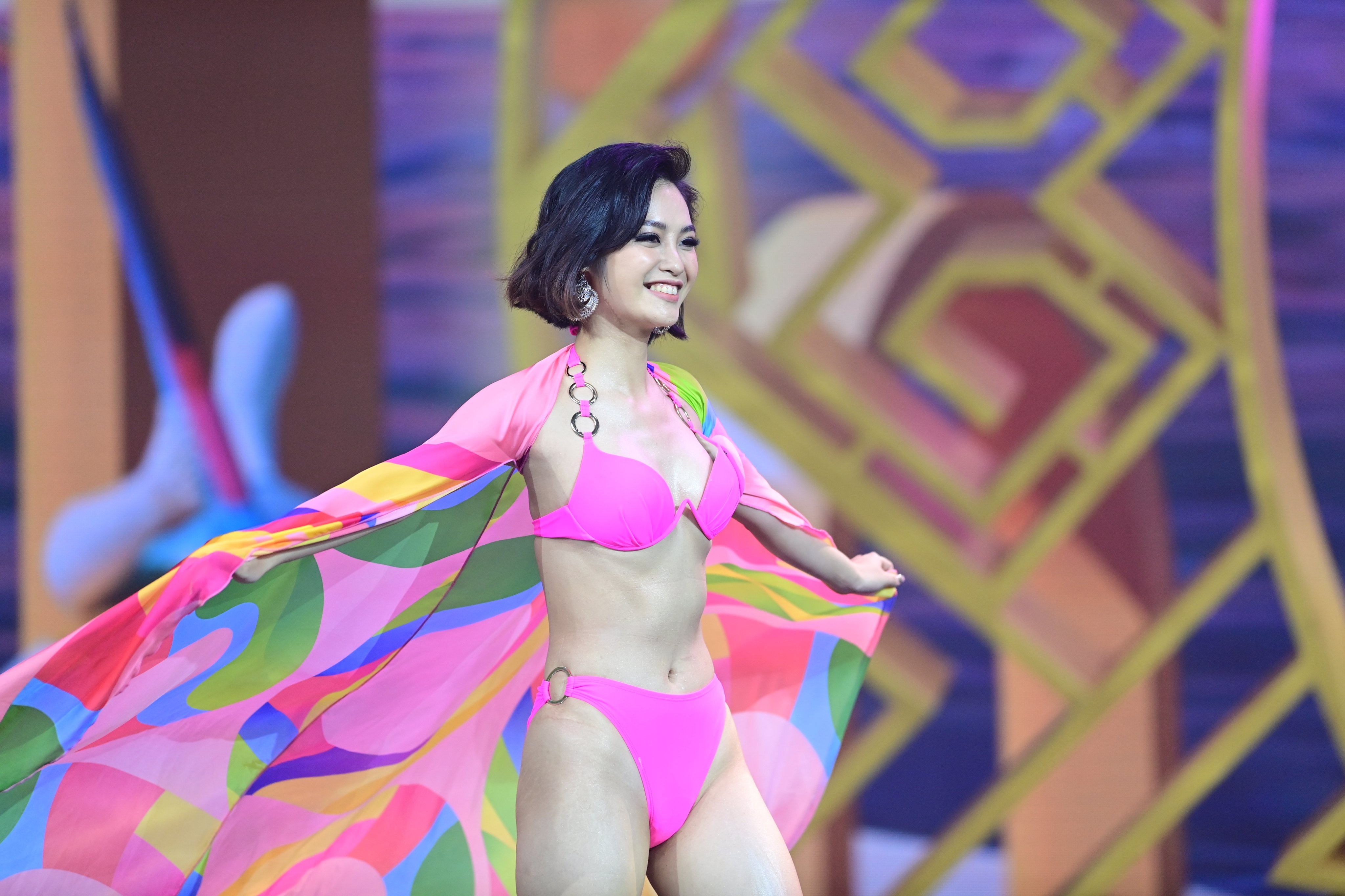 Hoa hau Thuy Hang anh 8