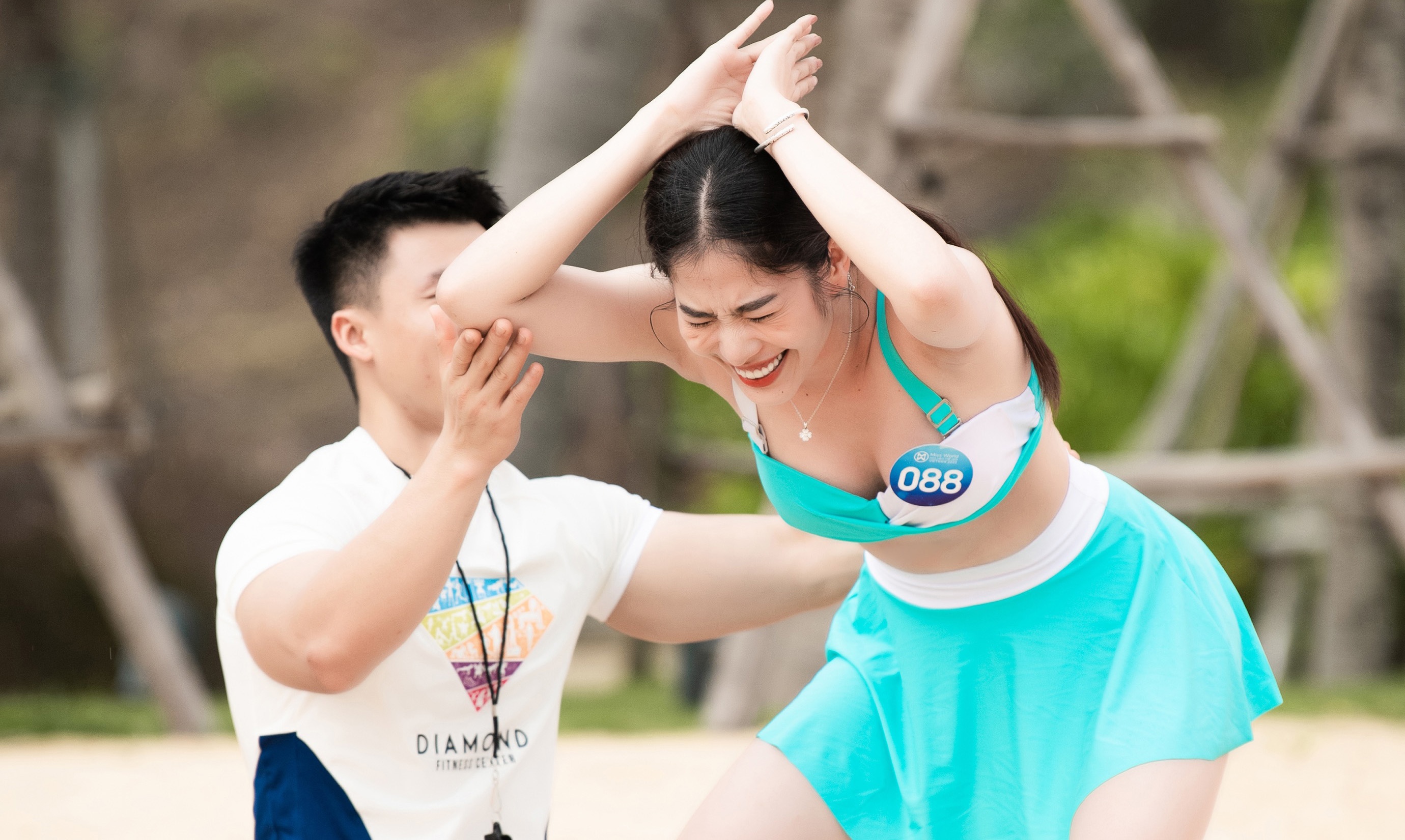 Nam Em khong the hoan thanh thu thach o Miss World Vietnam hinh anh