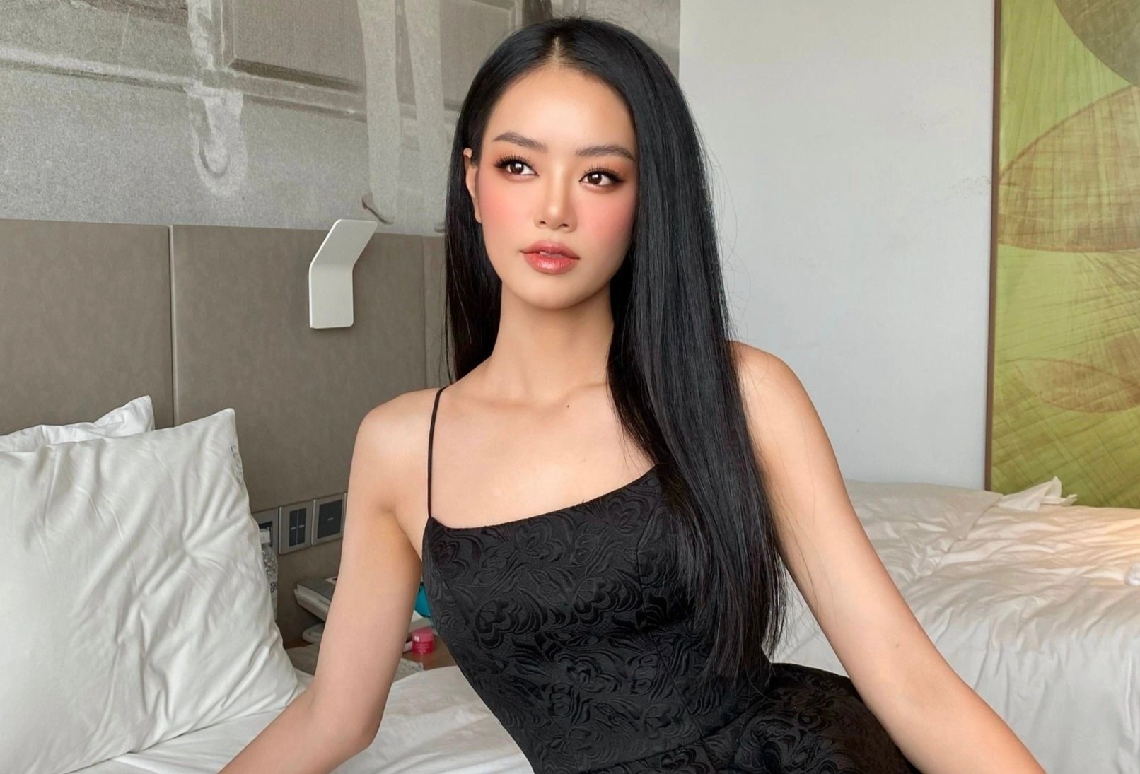 Co gai cao 1,76 m trong top 5 Nguoi dep bien Hoa hau The gioi Viet Nam hinh anh