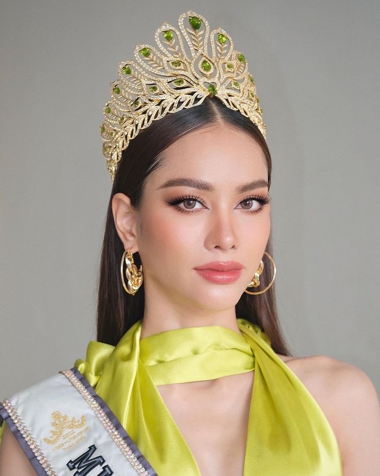 Hoa hau Hoan vu Thai Lan dao keo anh 8