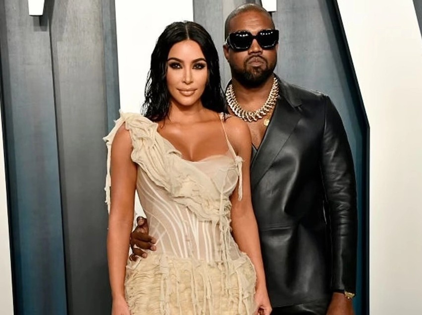 Kanye West che nhao cuoc tinh 9 thang cua Kim hinh anh