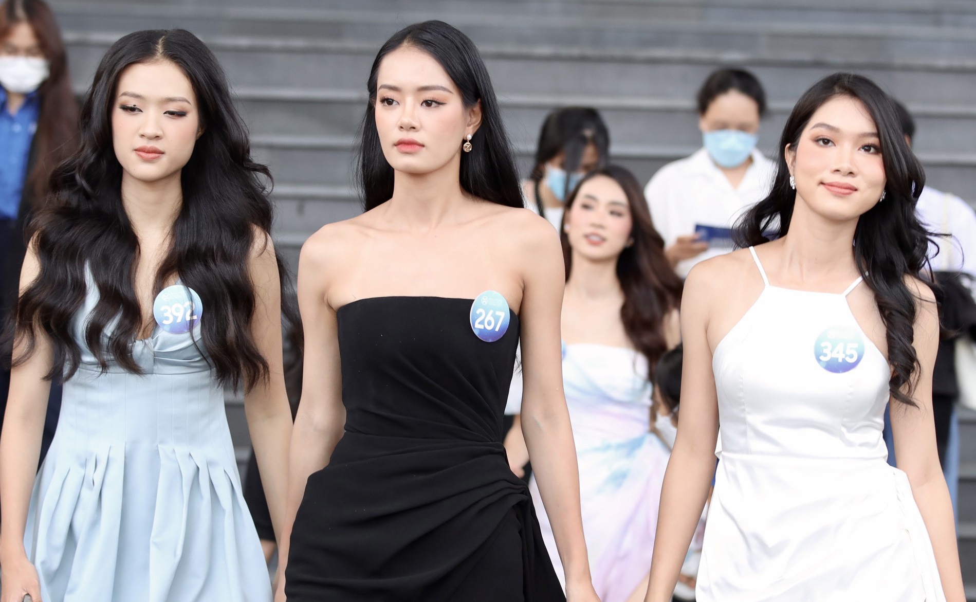 Ve ngoai cua top 37 Hoa hau The gioi Viet Nam truoc chung ket hinh anh