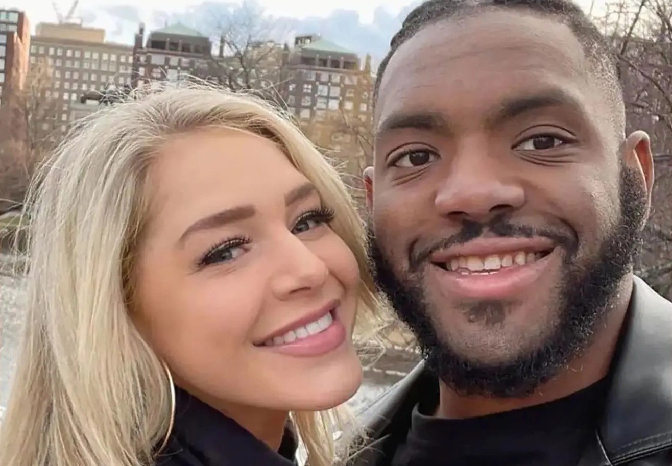 Nguoi mau Courtney Clenney bi bat vi cao buoc giet ban trai hinh anh