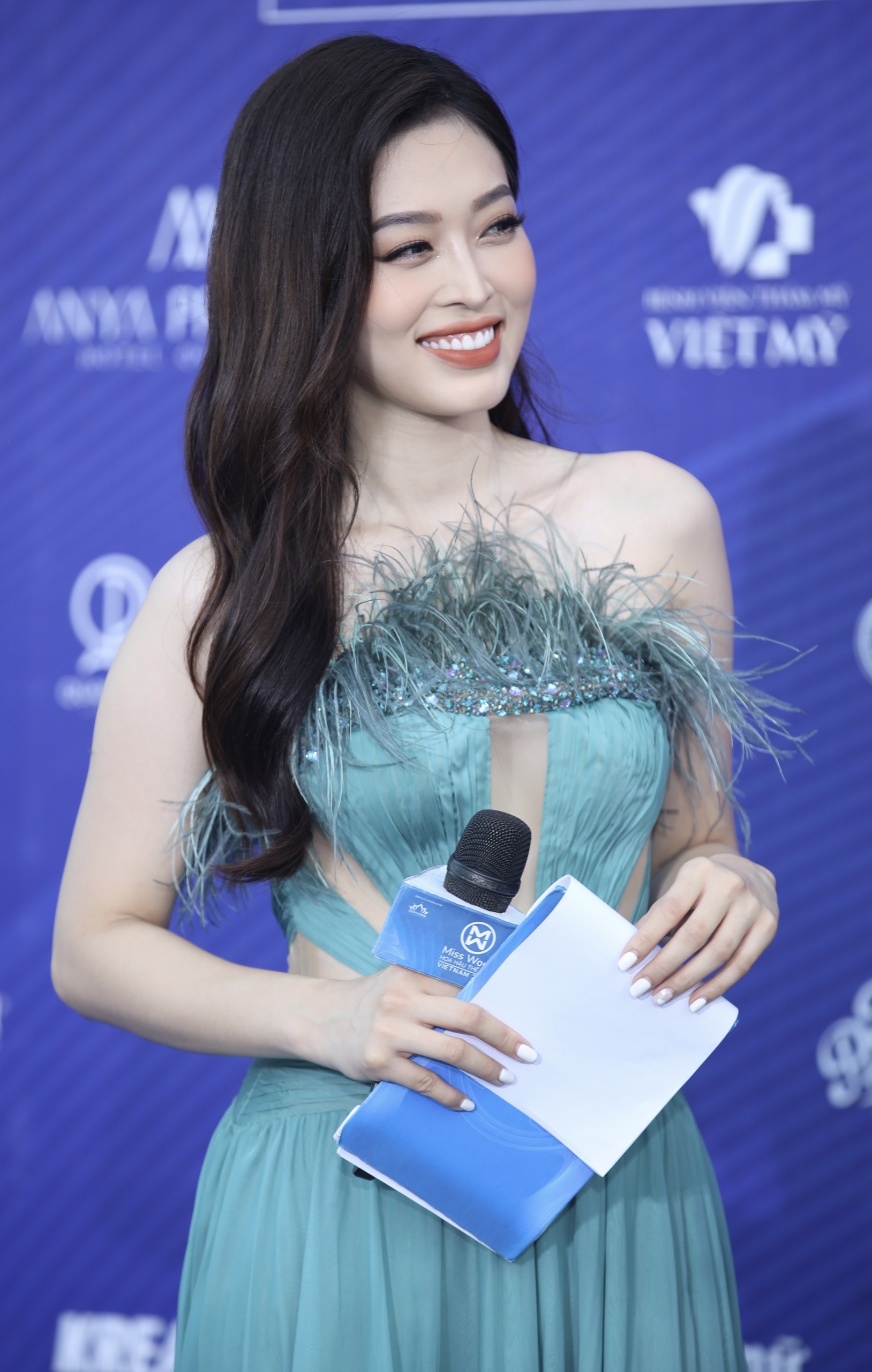 chung ket Hoa hau The gioi Viet Nam 2022 anh 8