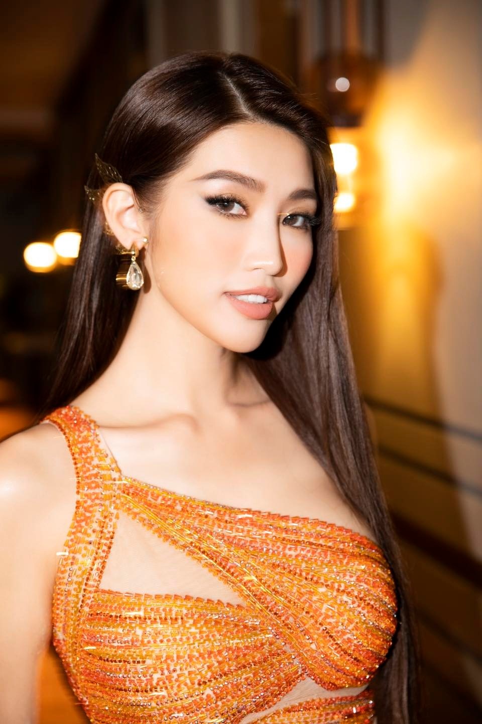 Hoa hau Hoa binh anh 7