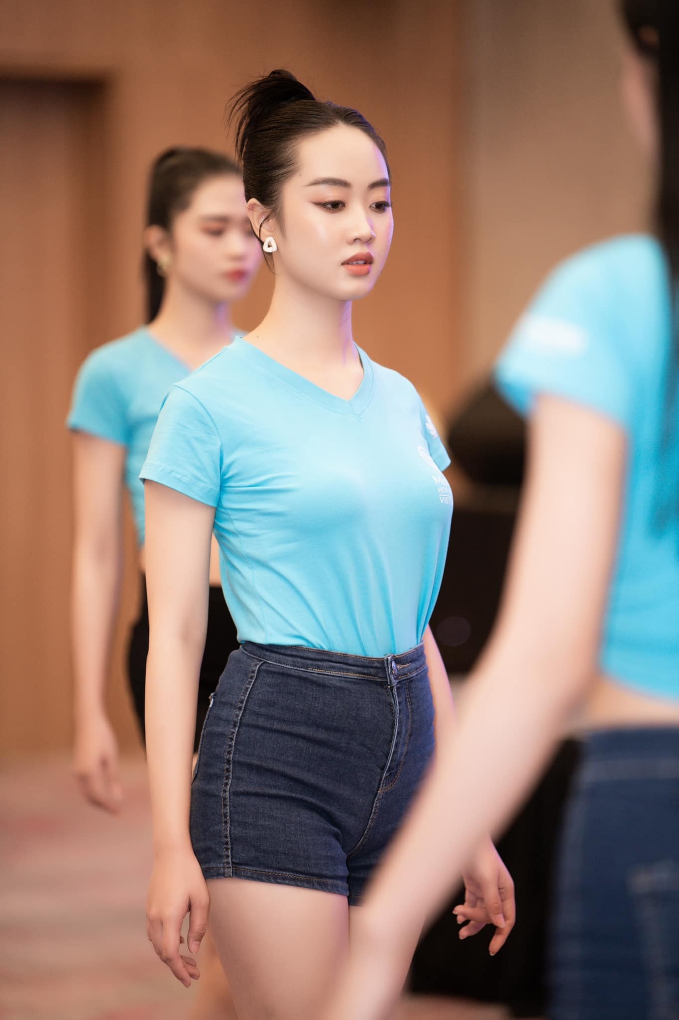 Hoa hậu Hòa bình ảnh 3 Hoa hau Hoa binh anh 3