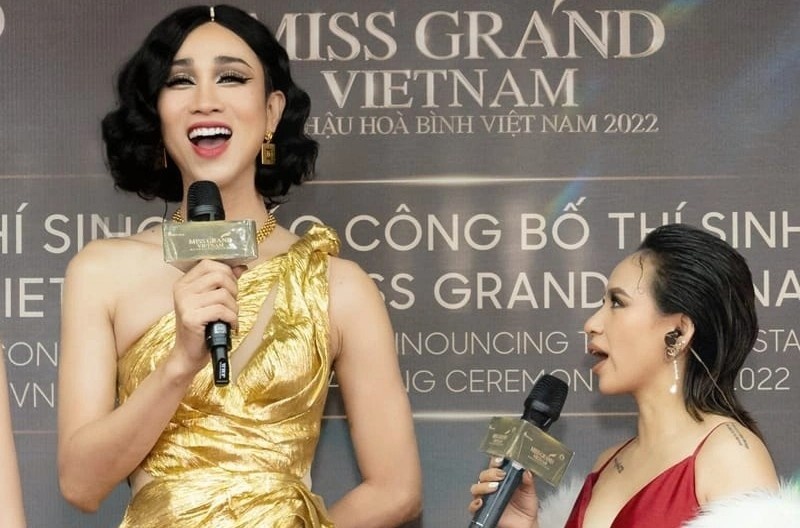Hai Trieu bi che khi lam MC tham do Miss Grand Vietnam 2022 hinh anh