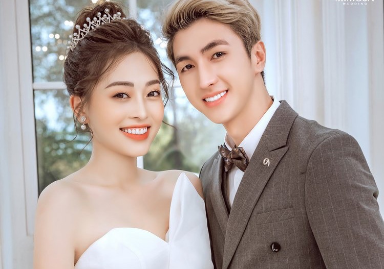 Thang 10 - mua cuoi cua sao Viet hinh anh