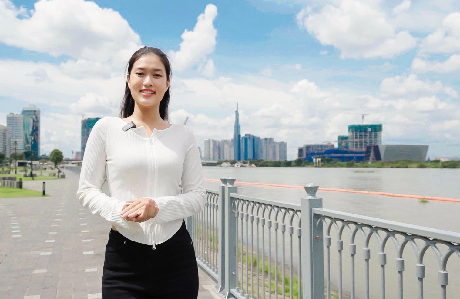 Hoa hau Thien An anh 5