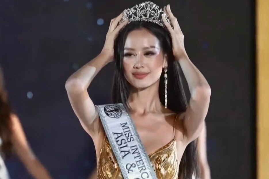 Hoa hau Bao Ngoc: 'Toi may man' hinh anh