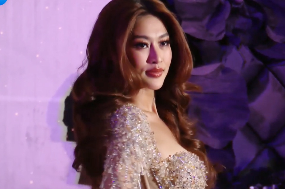 Thien An khoe sac voc quyen ru tren tham den chung ket Miss Grand hinh anh