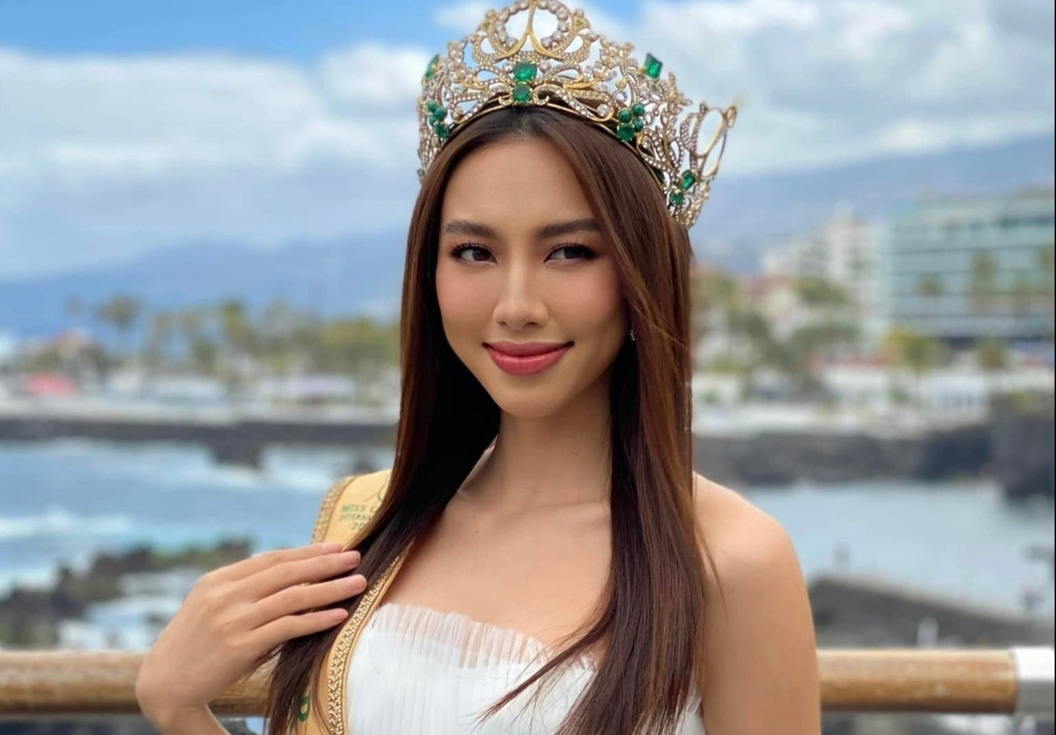 Thuy Tien: 'Hay cho ket qua cua toa an' hinh anh