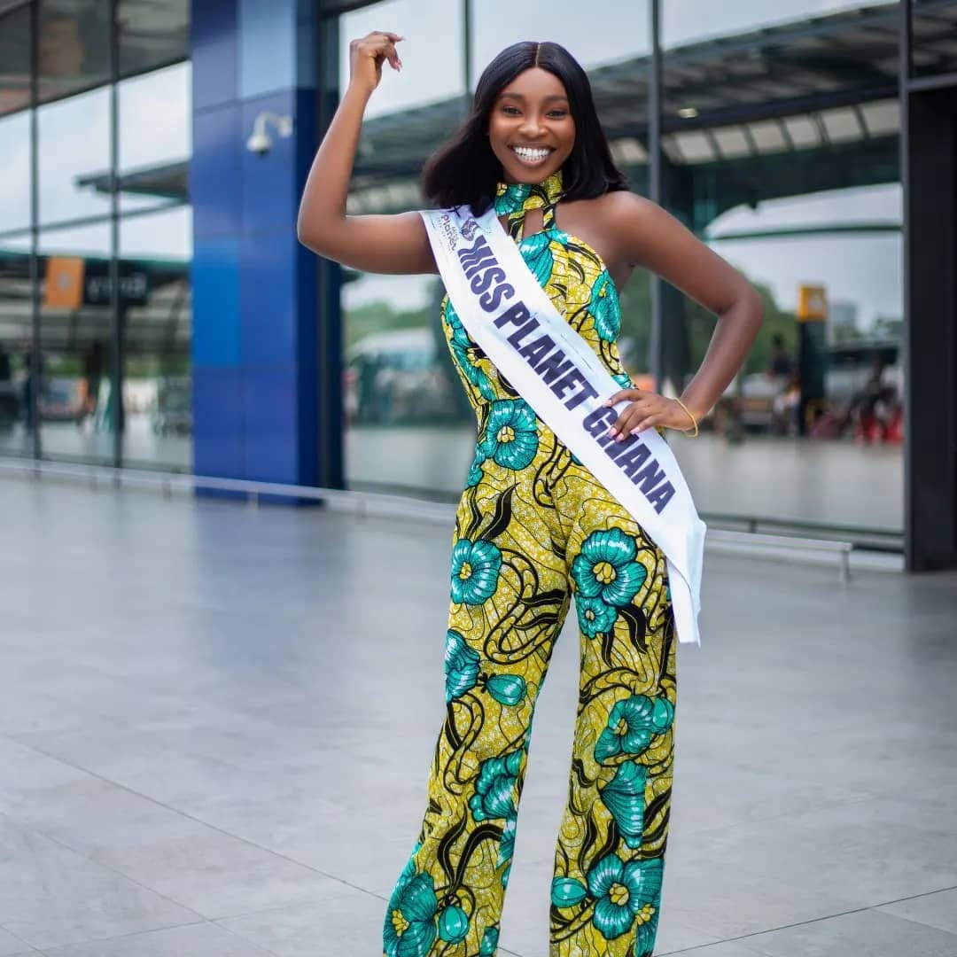 Hoa hau Hanh tinh anh 1