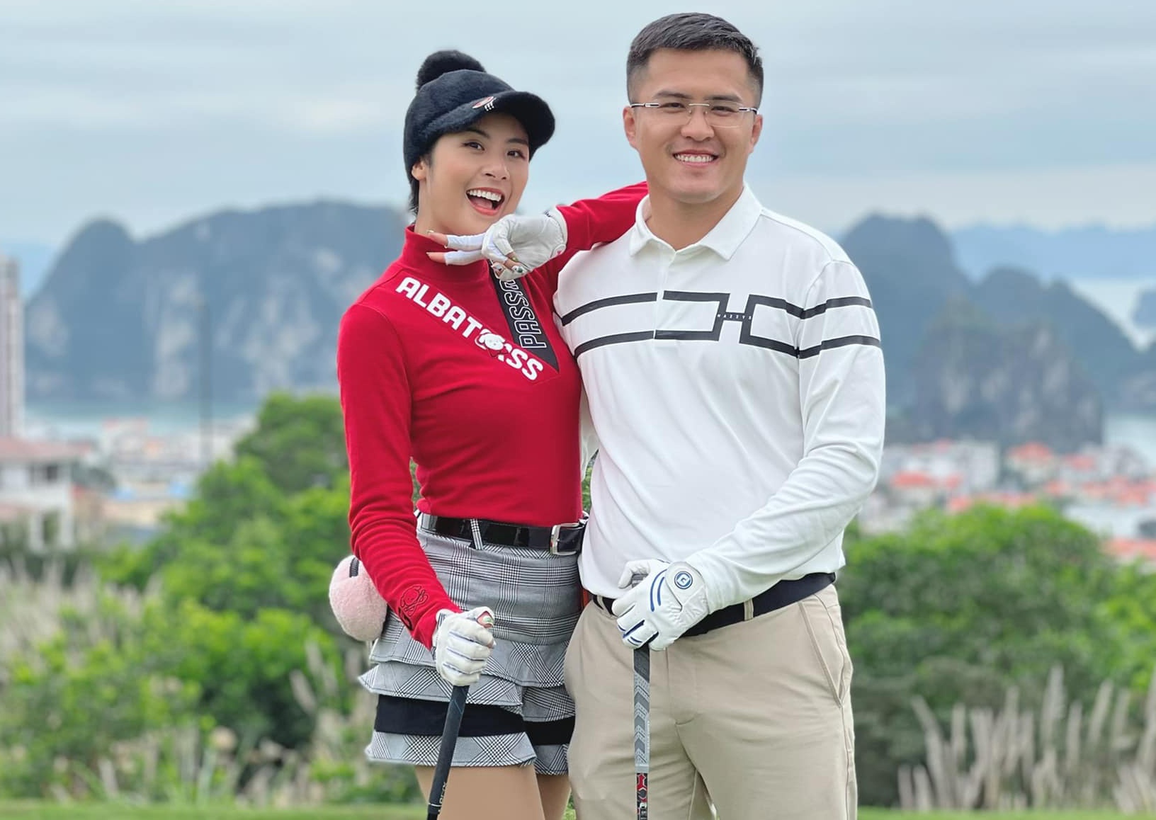 Ngoc Han khong mac vay cuoi trong hon le hinh anh