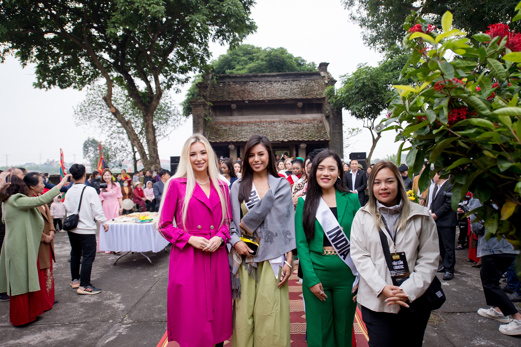 Hoa hau Du lich anh 3